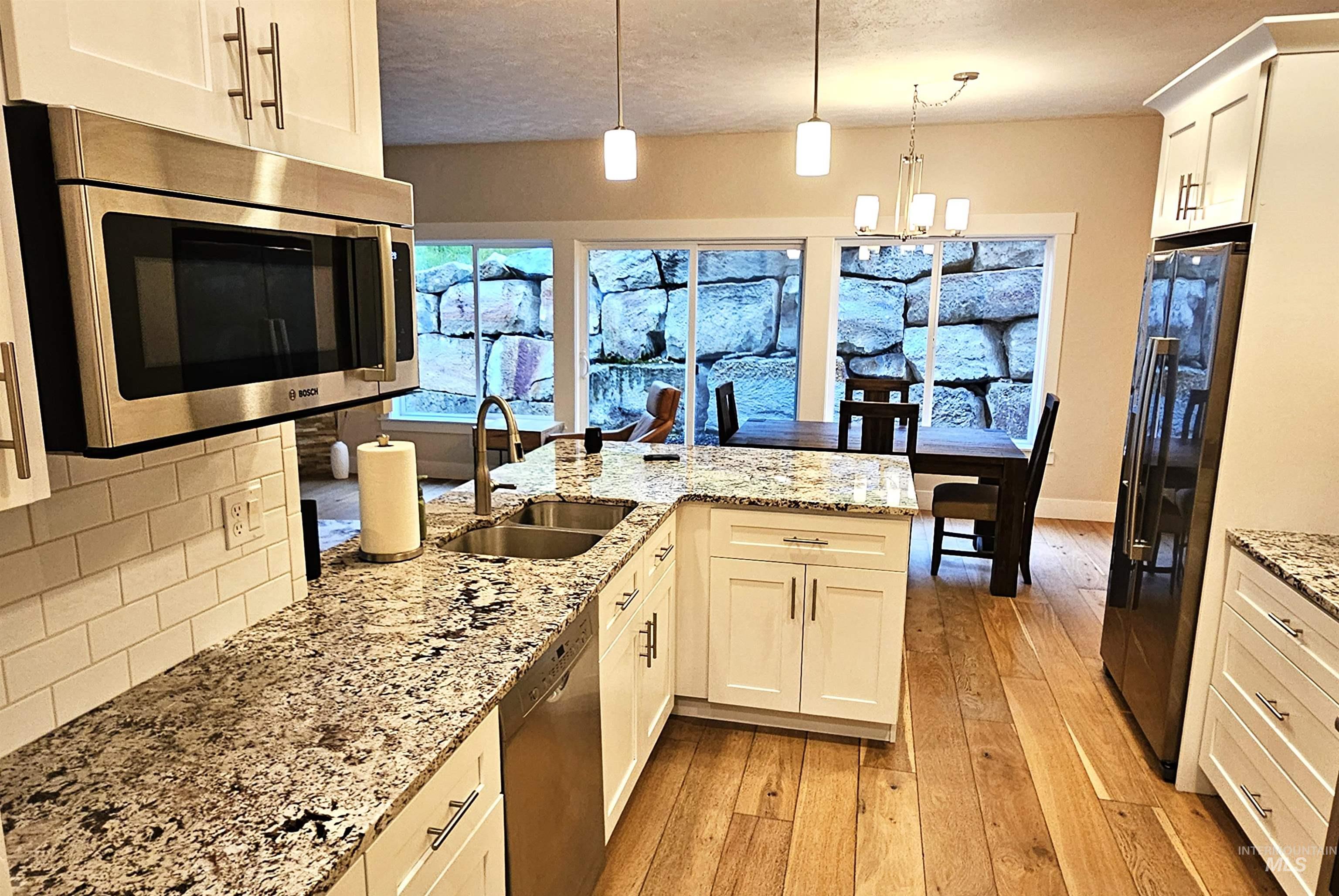 2240 W Hill Terrace Ln, Boise, Idaho 83702, 3 Bedrooms, 2.5 Bathrooms, Residential For Sale, Price $630,000,MLS 98978158