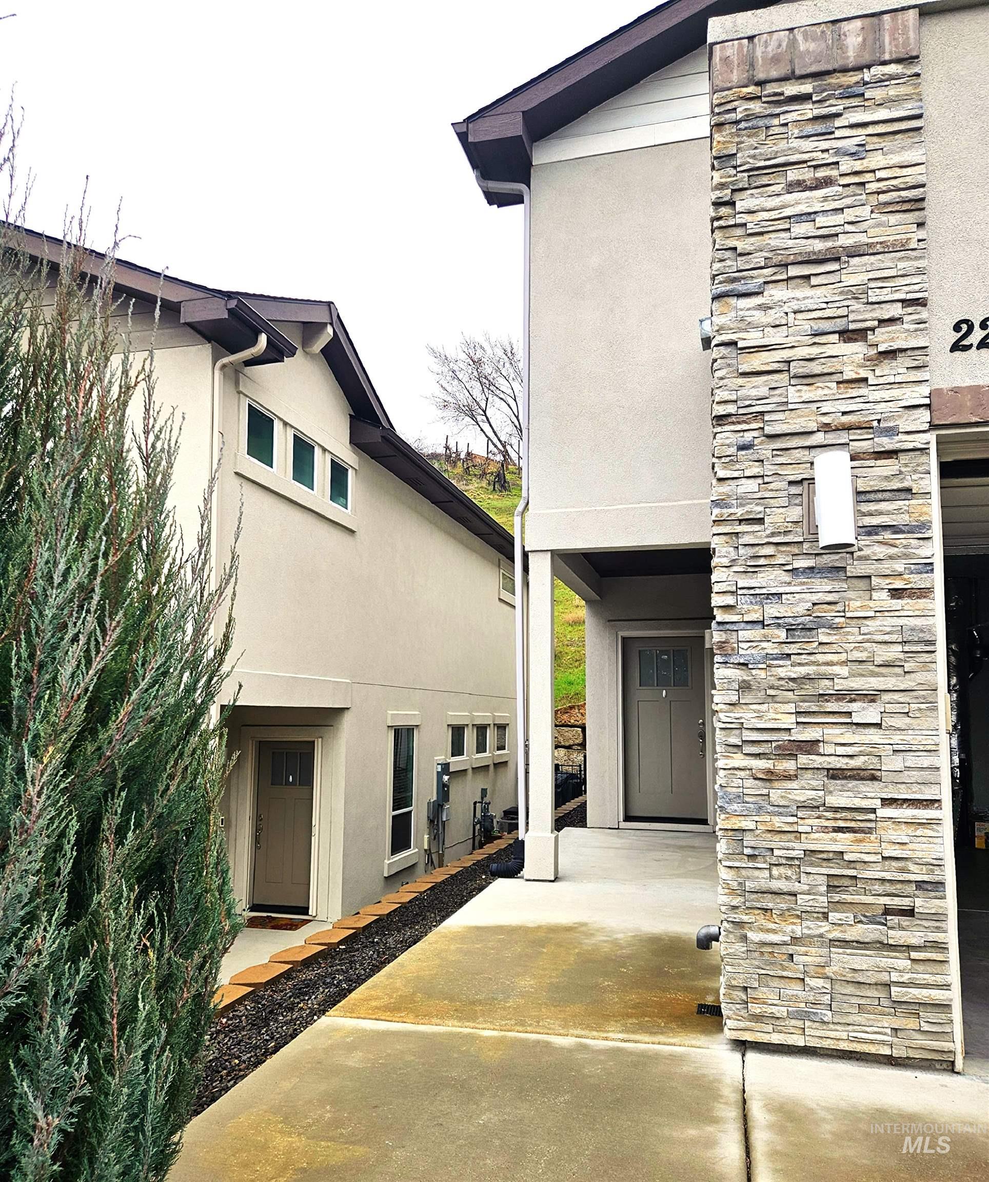 2240 W Terrace Ln, Boise, Idaho 83702, 3 Bedrooms, 2.5 Bathrooms, Residential For Sale, Price $630,000, 98978158