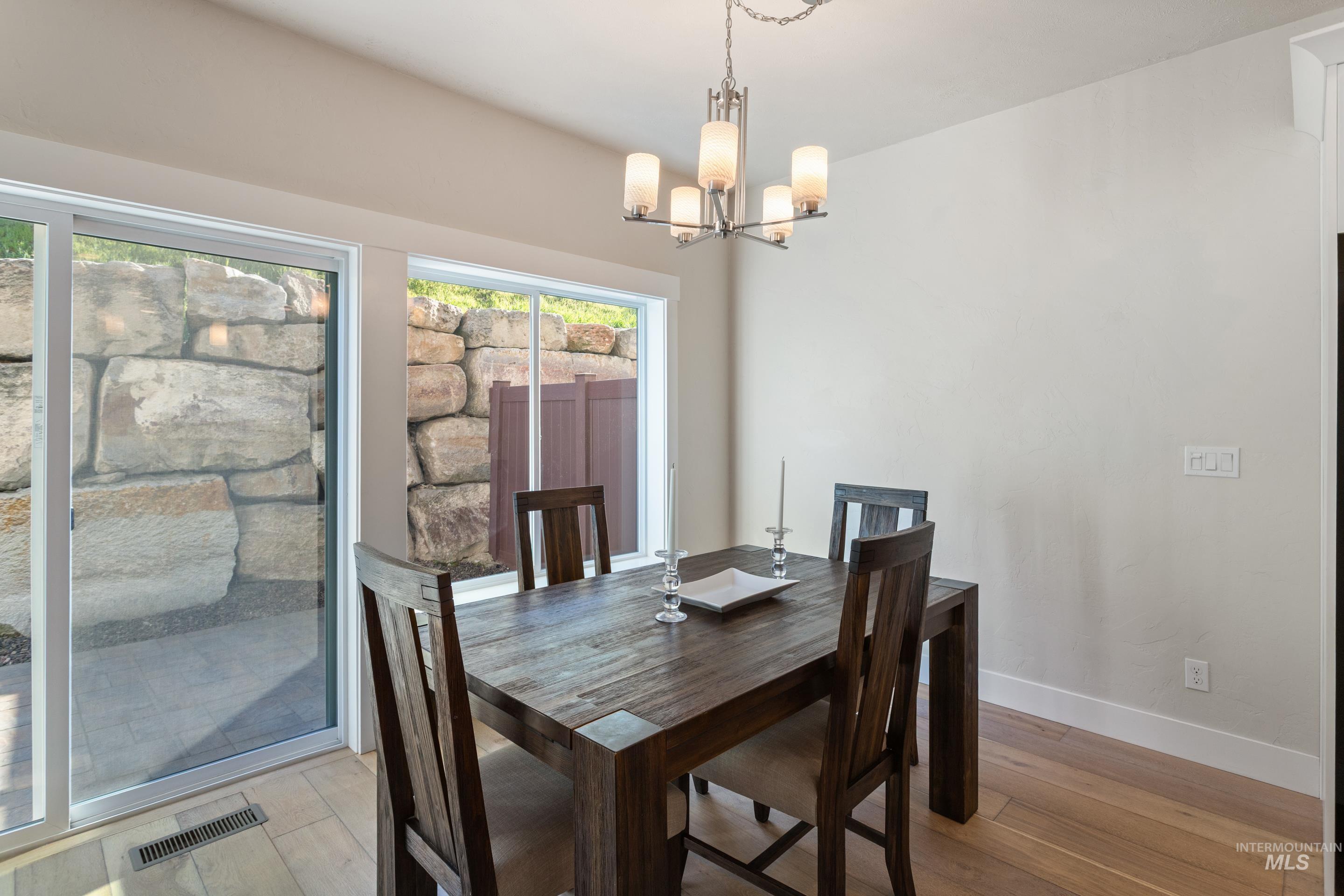 2240 W Hill Terrace Ln, Boise, Idaho 83702, 3 Bedrooms, 2.5 Bathrooms, Residential For Sale, Price $630,000,MLS 98978158