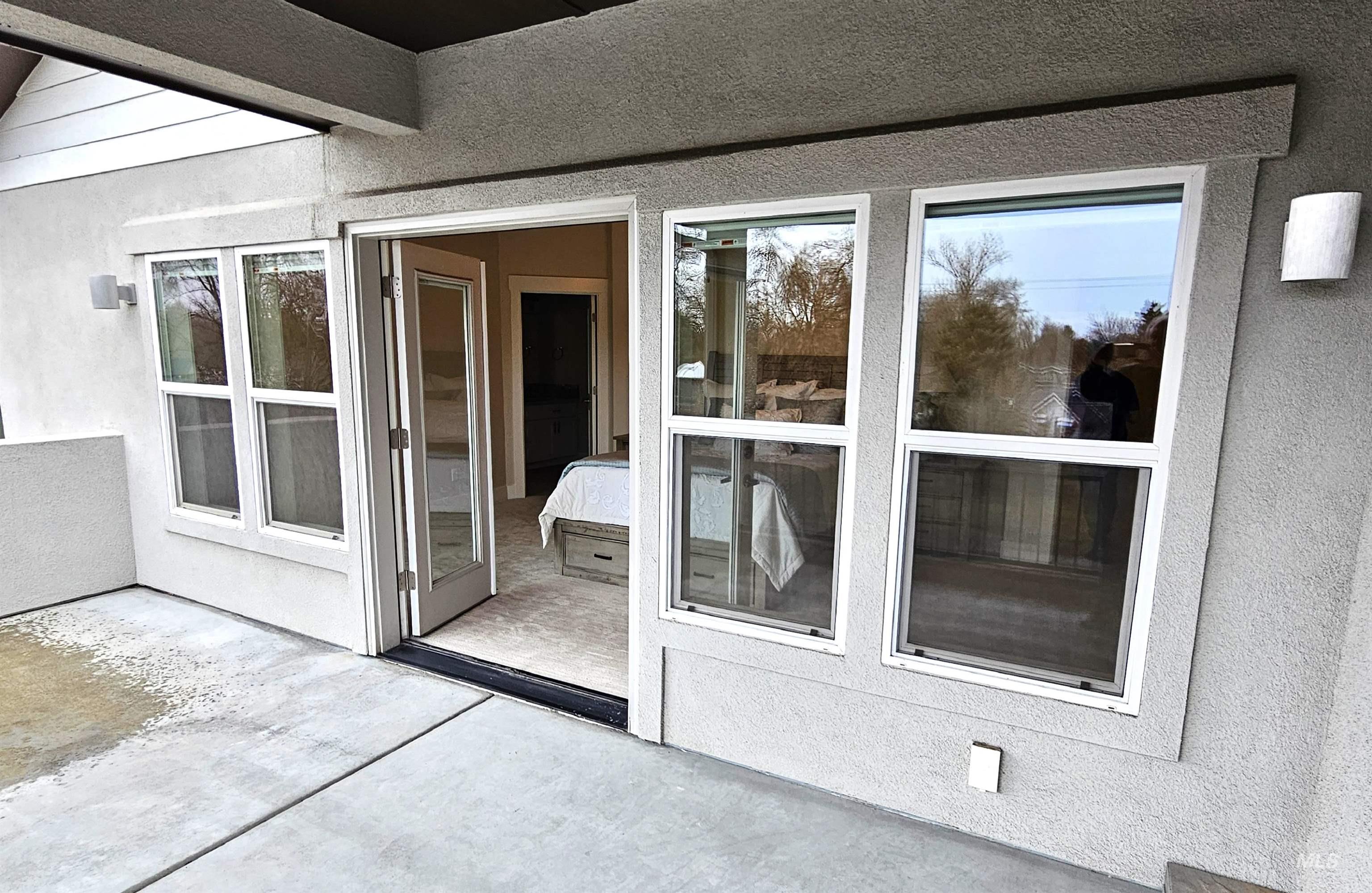 2240 W Hill Terrace Ln, Boise, Idaho 83702, 3 Bedrooms, 2.5 Bathrooms, Residential For Sale, Price $630,000,MLS 98978158