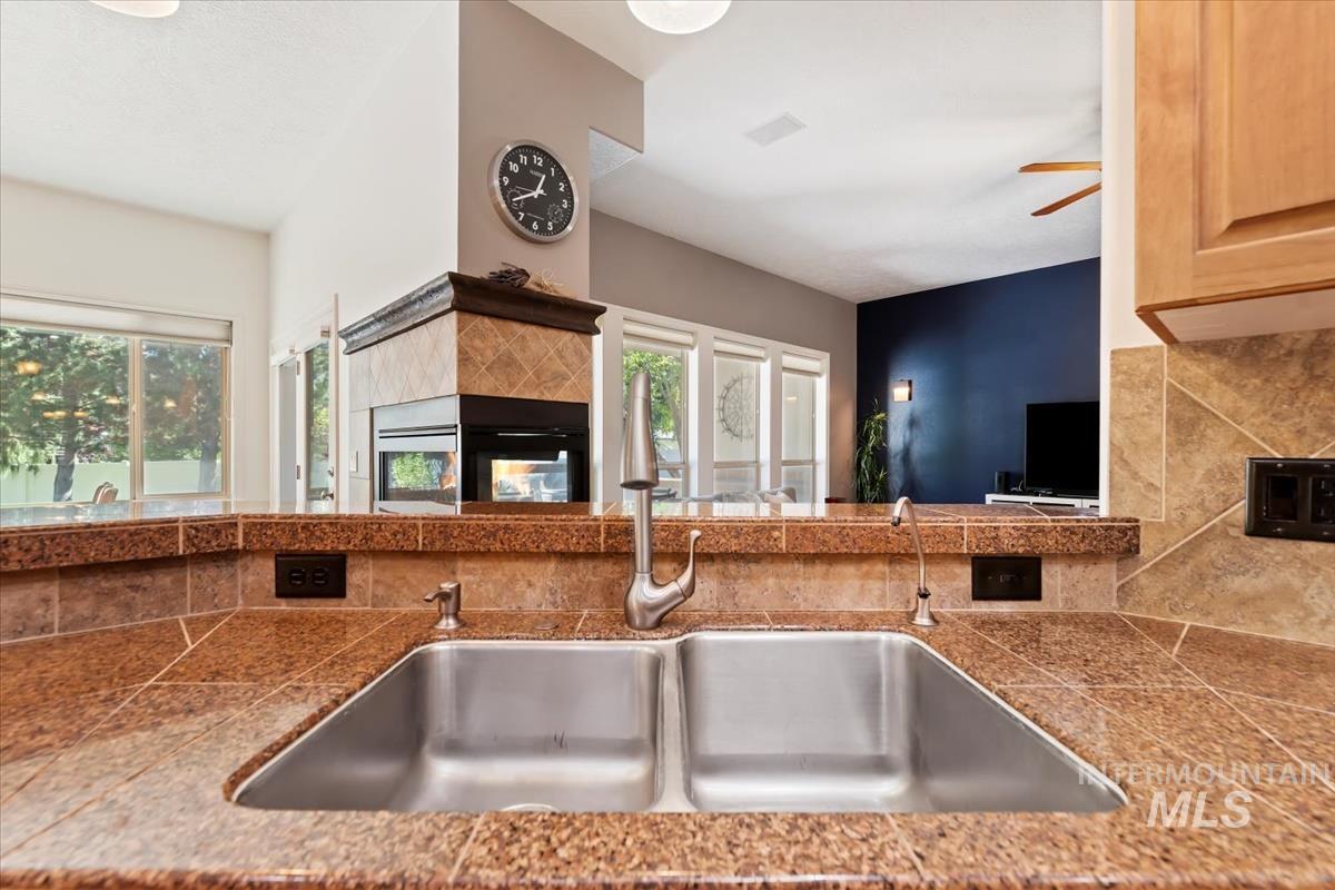 2786 S Denali Pl, Meridian, Idaho 83642, 4 Bedrooms, 3.5 Bathrooms, Residential For Sale, Price $999,000, 98978160