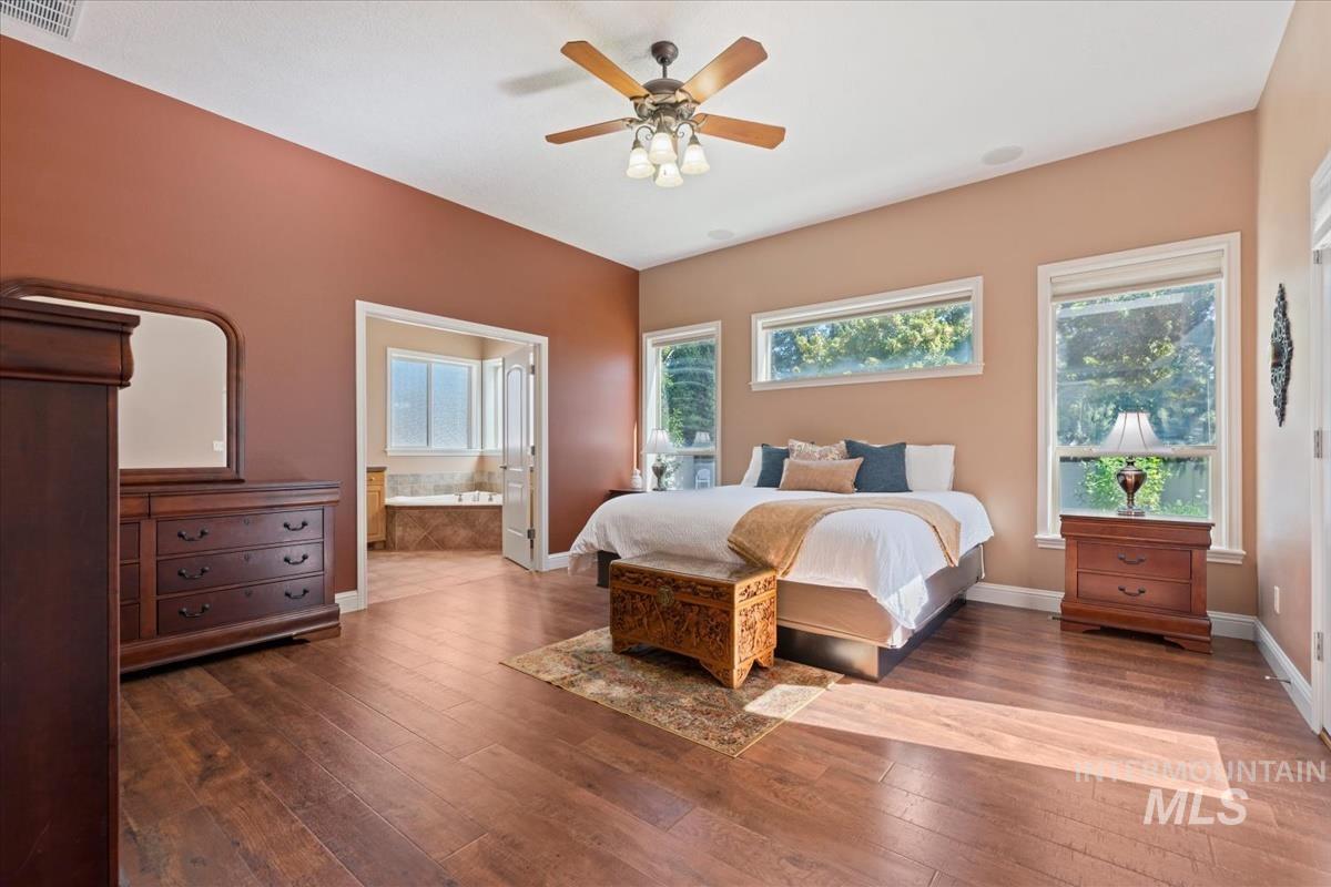 2786 S Denali Pl, Meridian, Idaho 83642, 4 Bedrooms, 3.5 Bathrooms, Residential For Sale, Price $999,000, 98978160