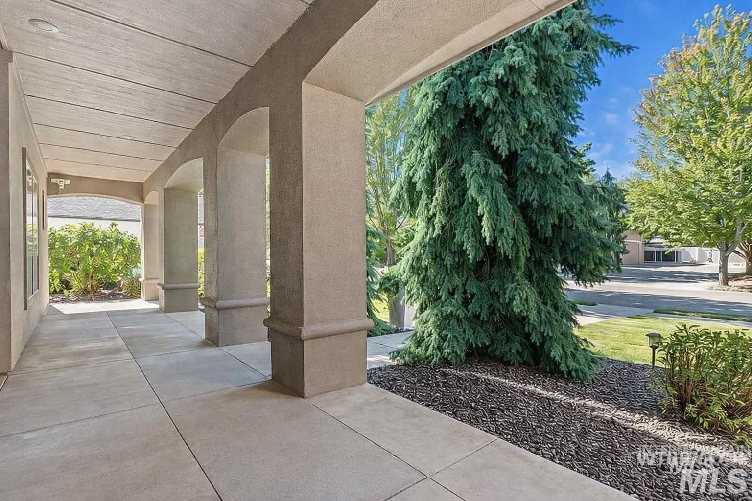 2786 S Denali Pl, Meridian, Idaho 83642, 4 Bedrooms, 3.5 Bathrooms, Residential For Sale, Price $999,000, 98978160