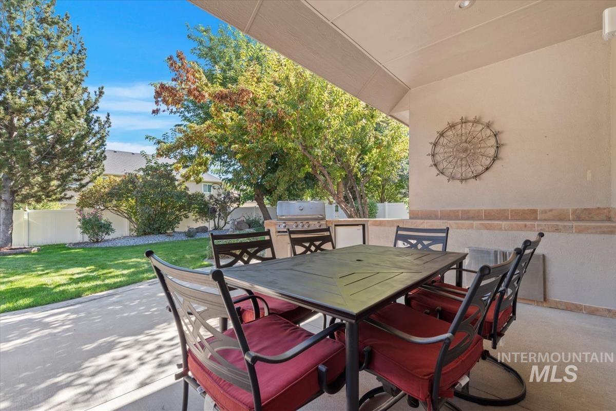 2786 S Denali Pl, Meridian, Idaho 83642, 4 Bedrooms, 3.5 Bathrooms, Residential For Sale, Price $999,000, 98978160