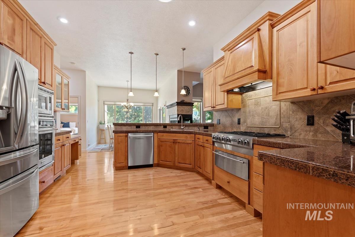 2786 S Denali Pl, Meridian, Idaho 83642, 4 Bedrooms, 3.5 Bathrooms, Residential For Sale, Price $999,000, 98978160