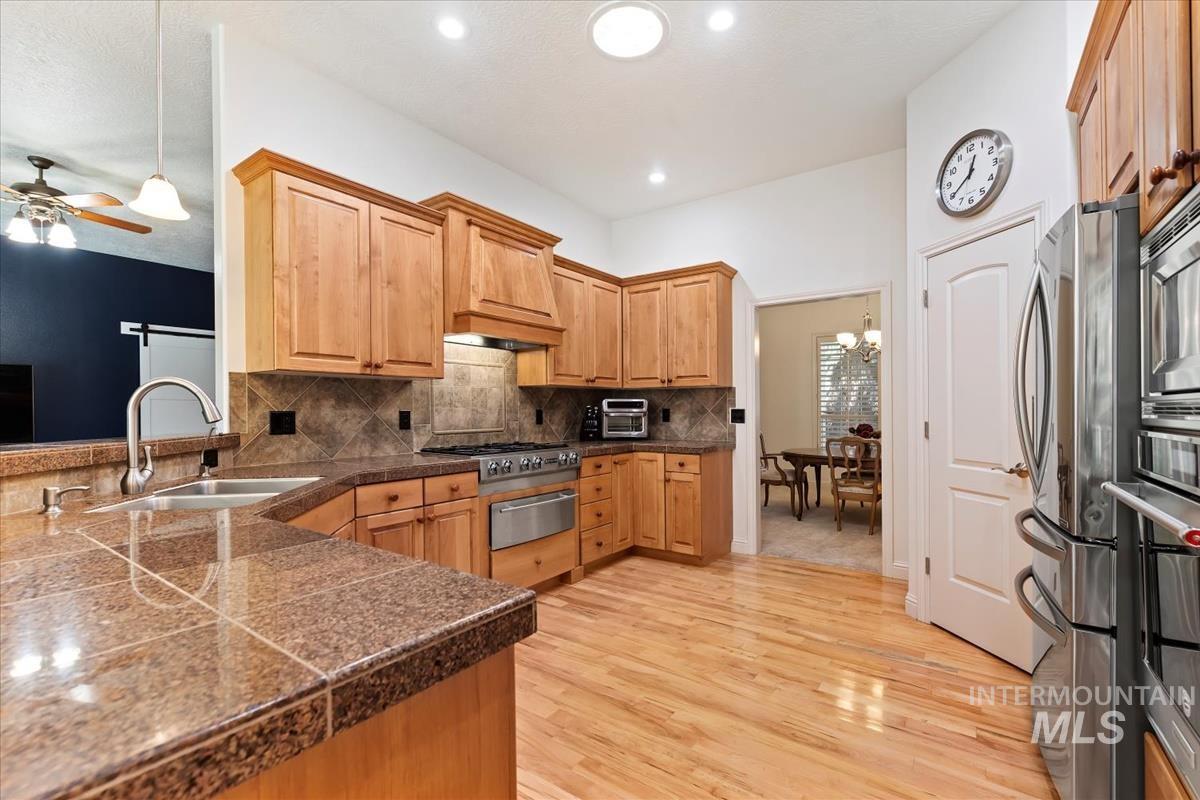 2786 S Denali Pl, Meridian, Idaho 83642, 4 Bedrooms, 3.5 Bathrooms, Residential For Sale, Price $999,000, 98978160