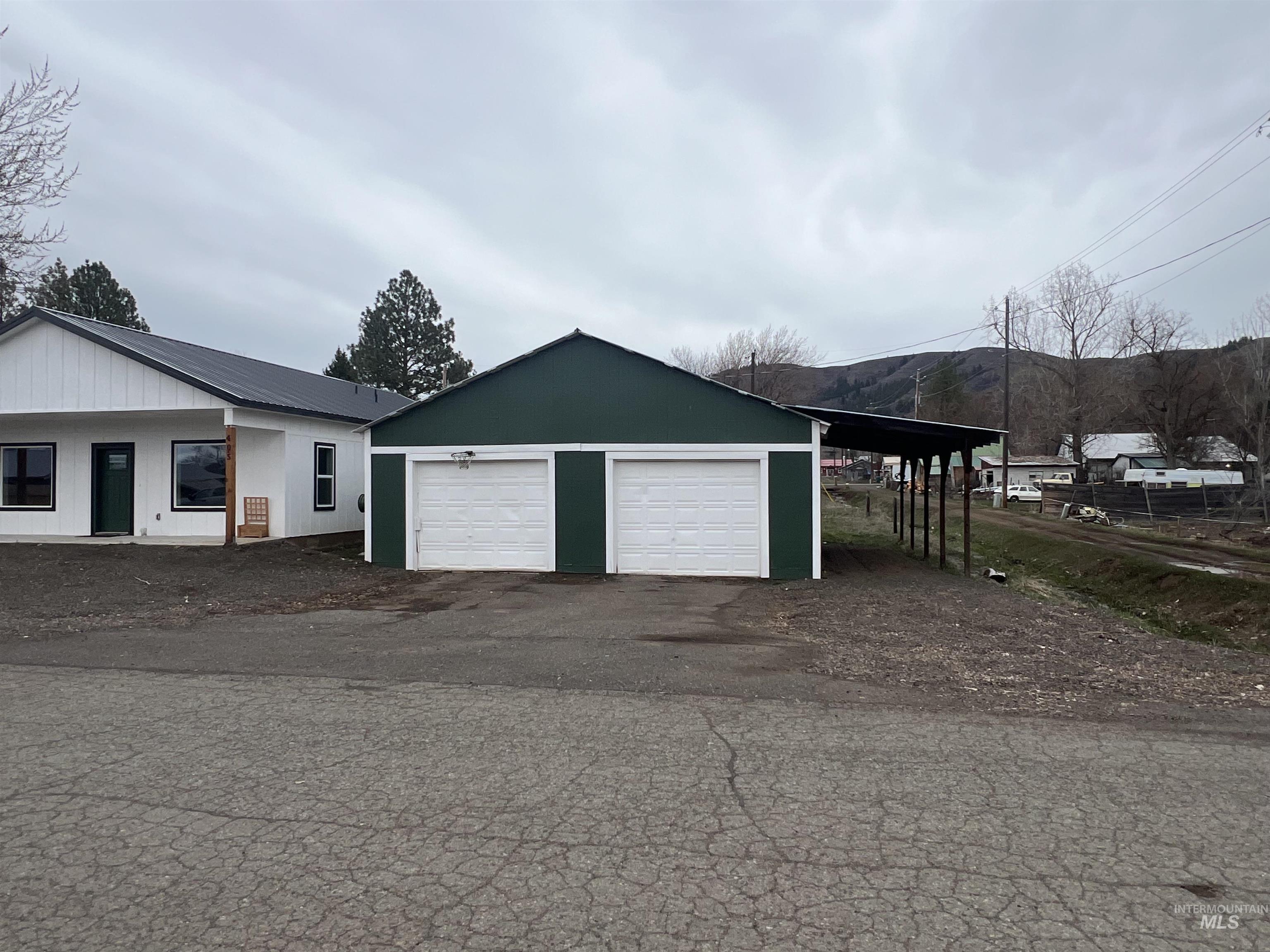 405 N Fairfield, Council, Idaho 83612, 3 Bedrooms, 2 Bathrooms, Residential For Sale, Price $385,000, 98978161