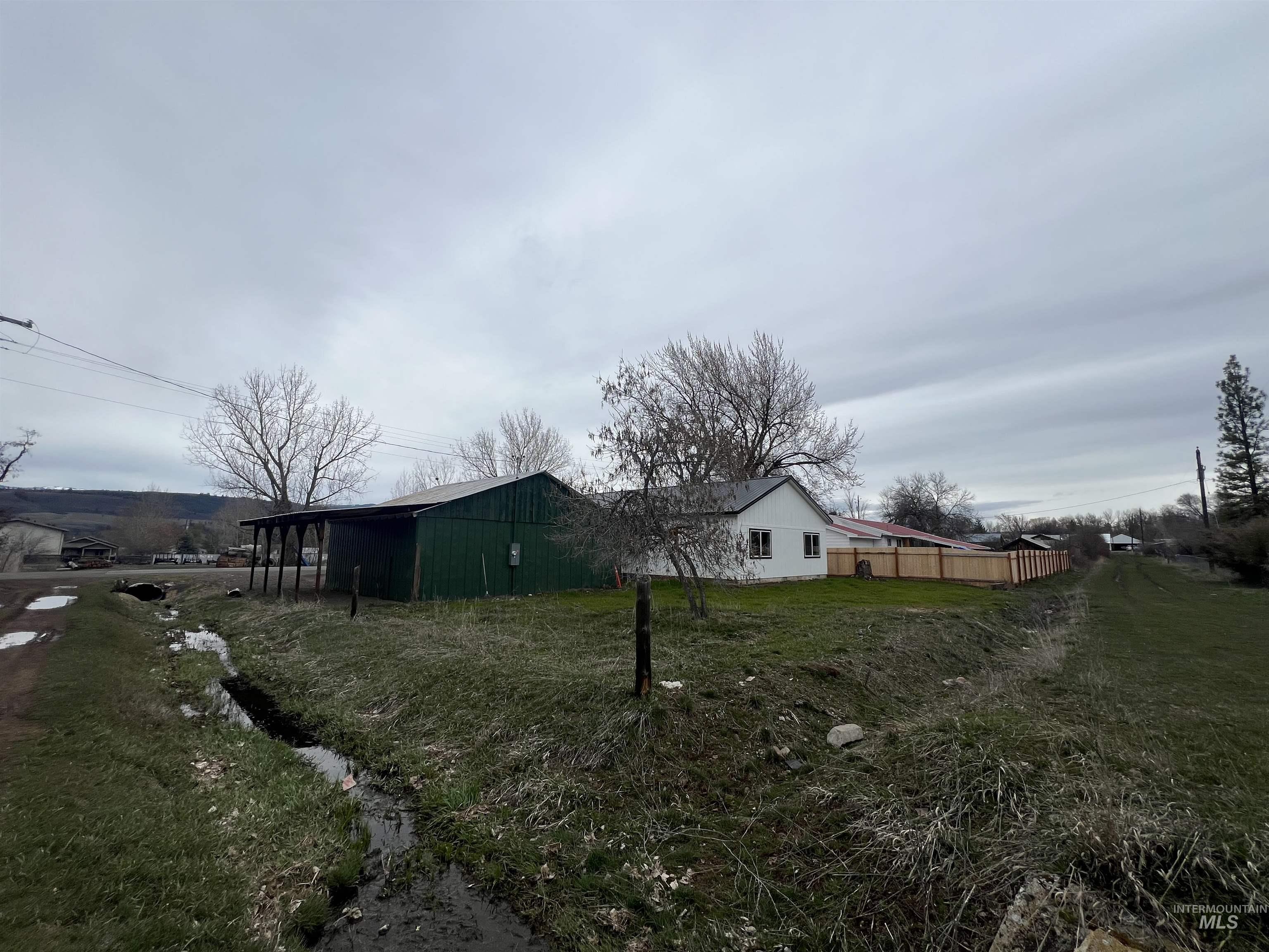 405 N Fairfield, Council, Idaho 83612, 3 Bedrooms, 2 Bathrooms, Residential For Sale, Price $385,000, 98978161