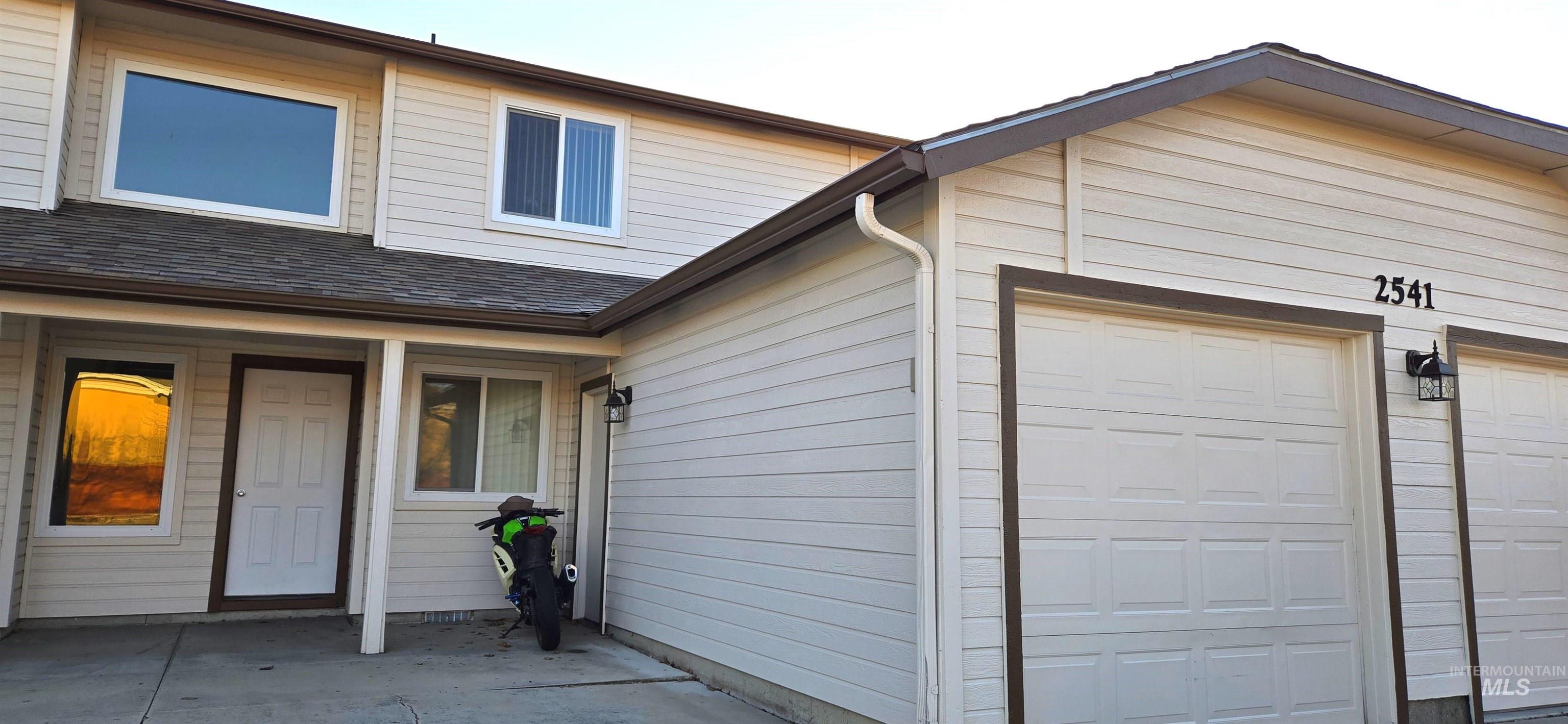 2541 W Malad St, Boise, Idaho 83705, 2 Bedrooms, 1 Bathroom, Residential Income For Sale, Price $970,000, 98978163