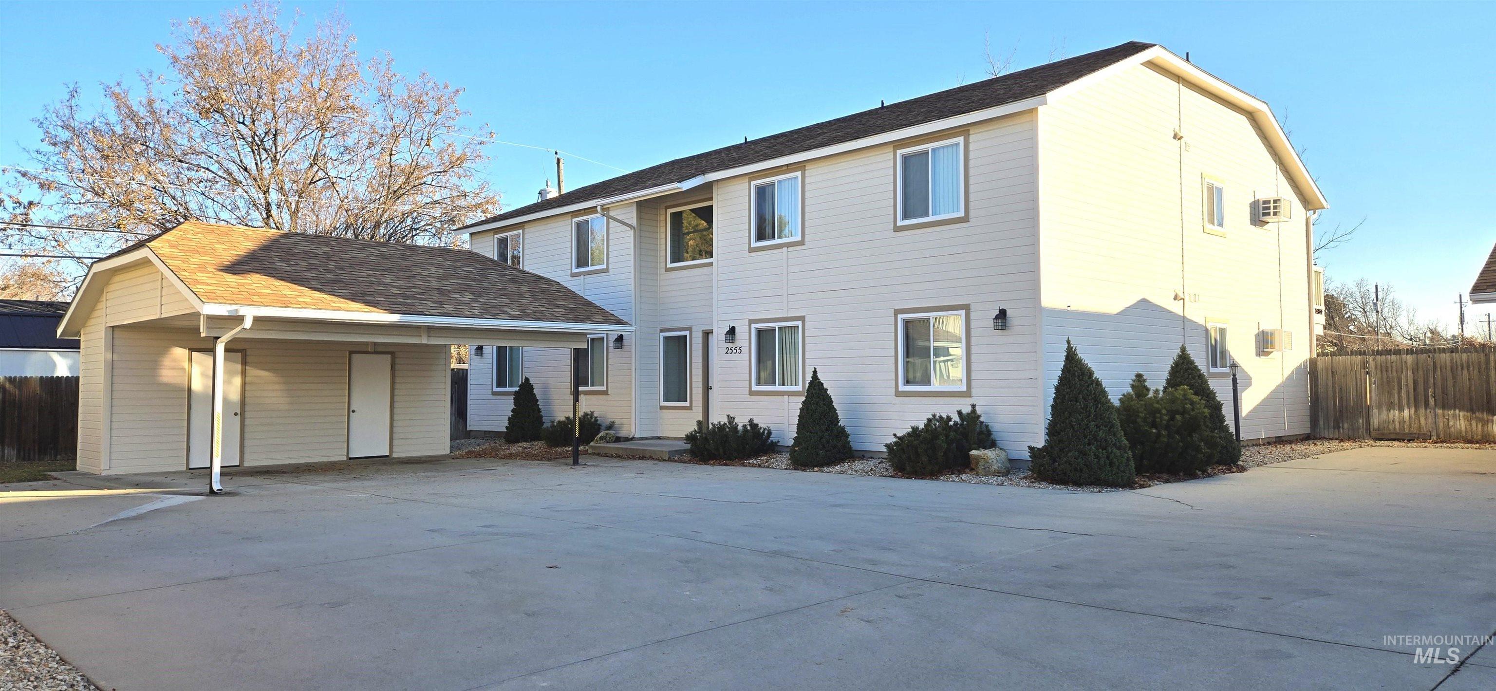 2541 W Malad St, Boise, Idaho 83705, 2 Bedrooms, 1 Bathroom, Residential Income For Sale, Price $970,000, 98978163