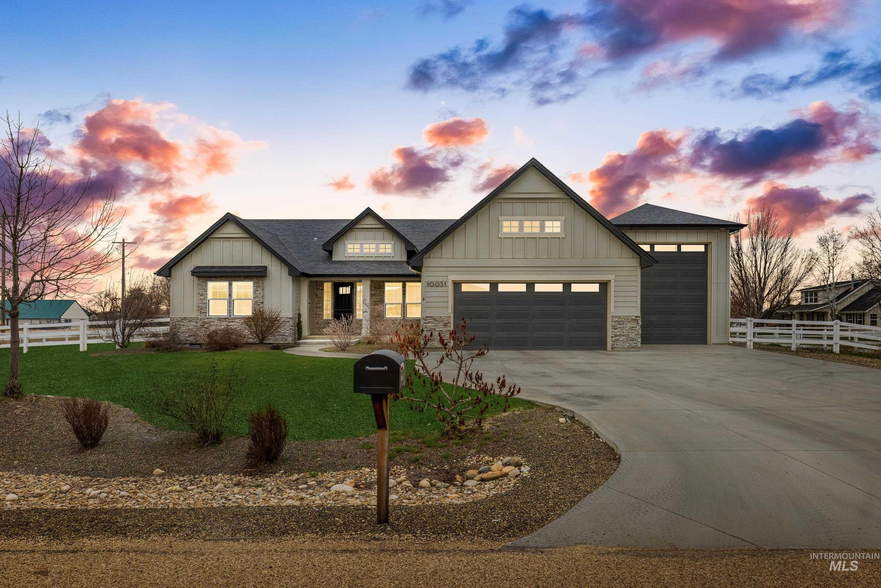 10031 Riverbend Place, Middleton, Idaho 83644, 5 Bedrooms, 3.5 Bathrooms, Residential For Sale, Price $995,000, 98978164