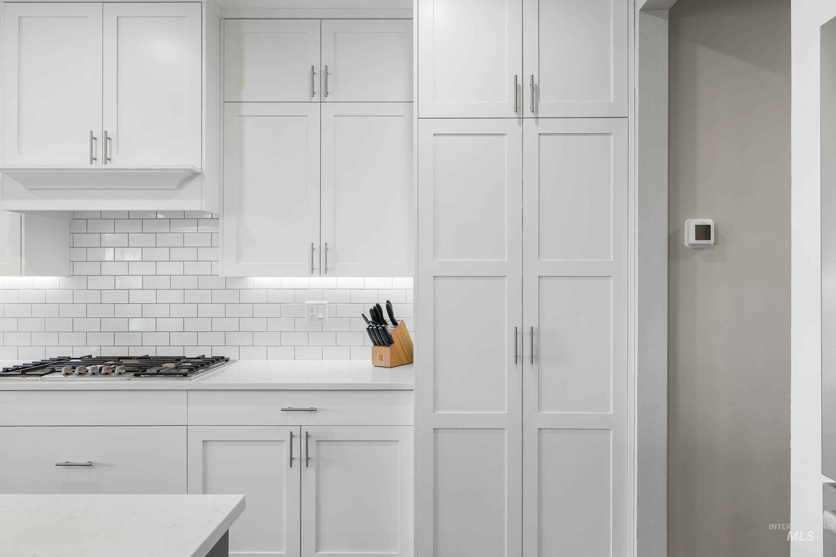 10031 Riverbend Place, Middleton, Idaho 83644, 5 Bedrooms, 3.5 Bathrooms, Residential For Sale, Price $995,000,MLS 98978164