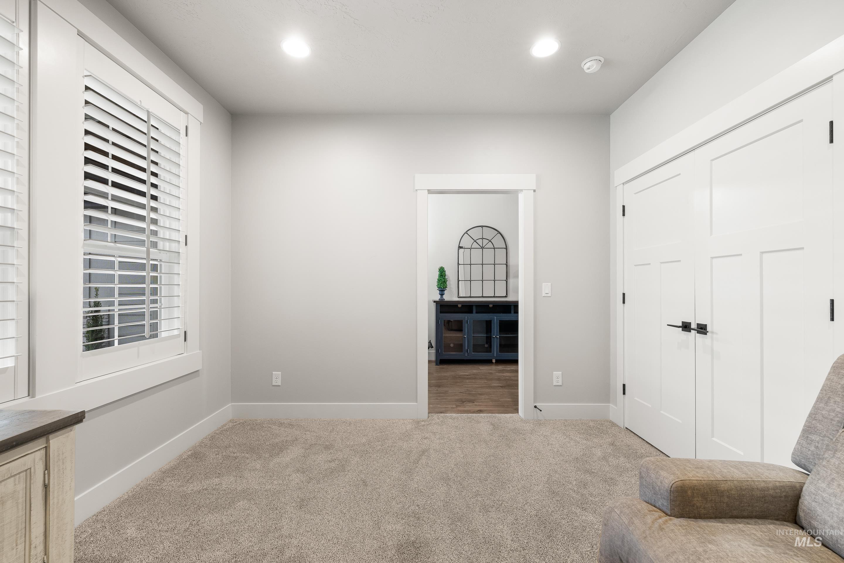 10031 Riverbend Place, Middleton, Idaho 83644, 5 Bedrooms, 3.5 Bathrooms, Residential For Sale, Price $995,000,MLS 98978164