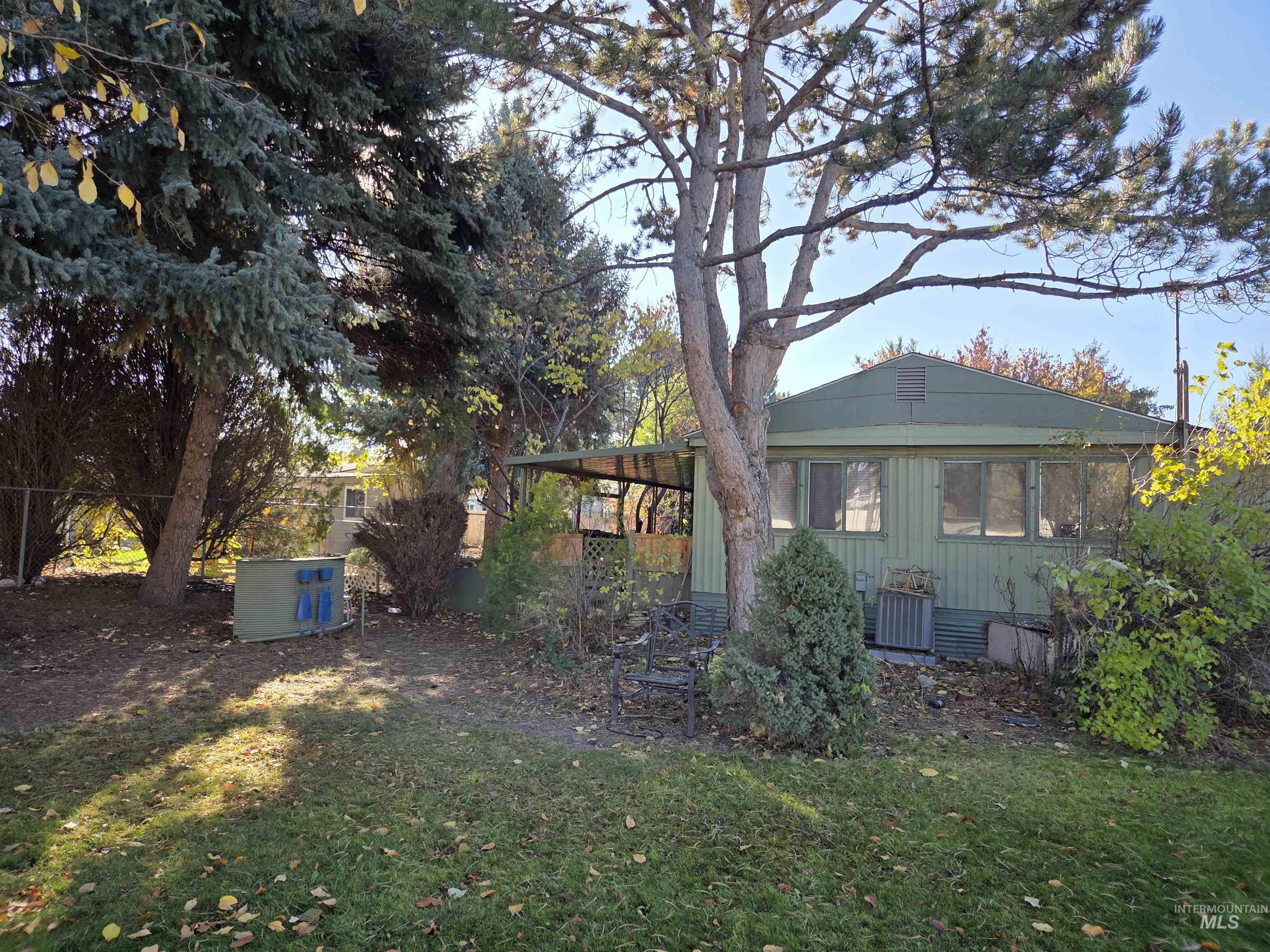 1715 W Flamingo Ave Trlr 3, Nampa, Idaho 83651-1666, 2 Bedrooms, 1 Bathroom, Residential For Sale, Price $57,900,MLS 98978167