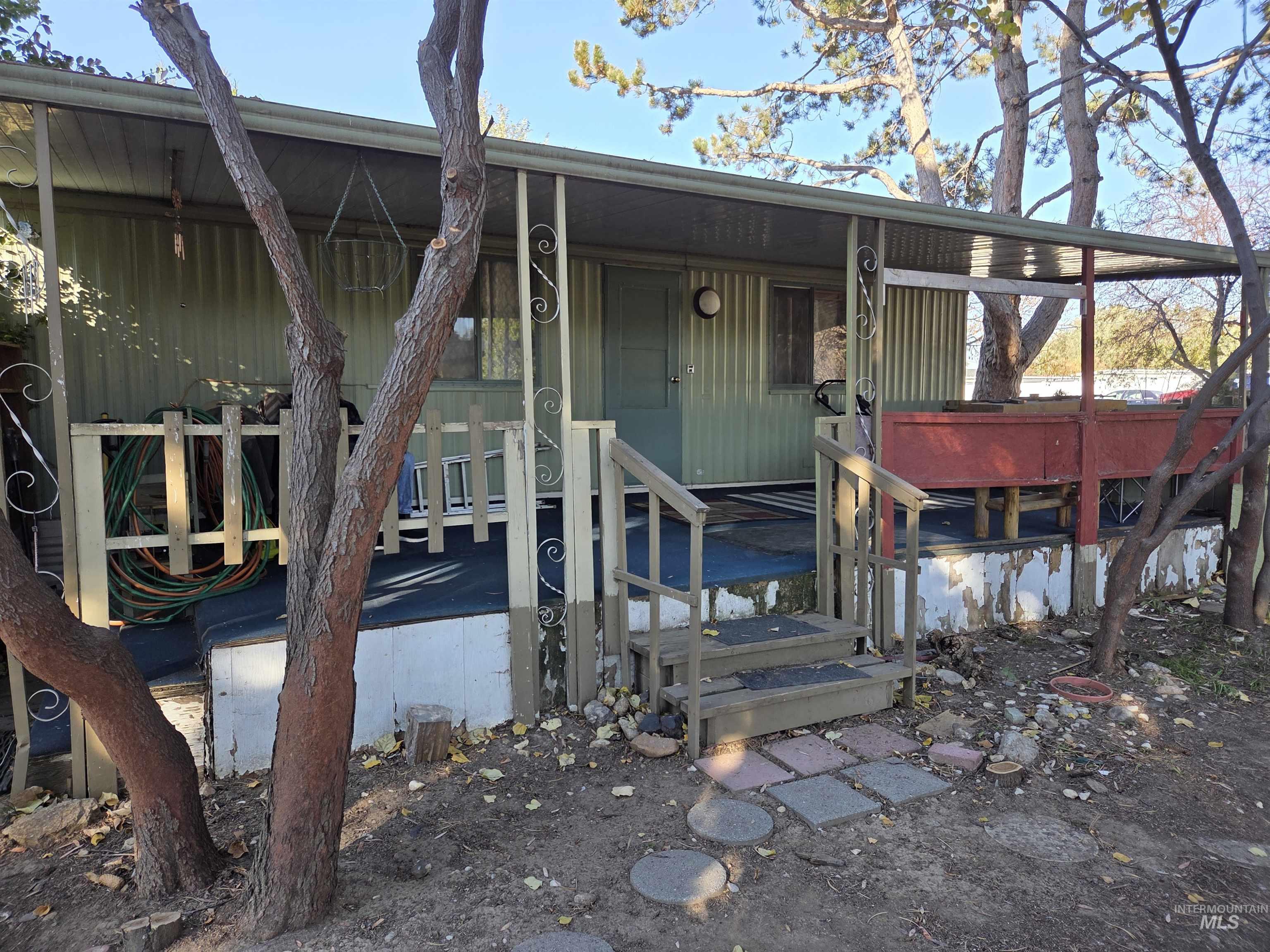 1715 W Flamingo Ave Trlr 3, Nampa, Idaho 83651-1666, 2 Bedrooms, 1 Bathroom, Residential For Sale, Price $57,900,MLS 98978167