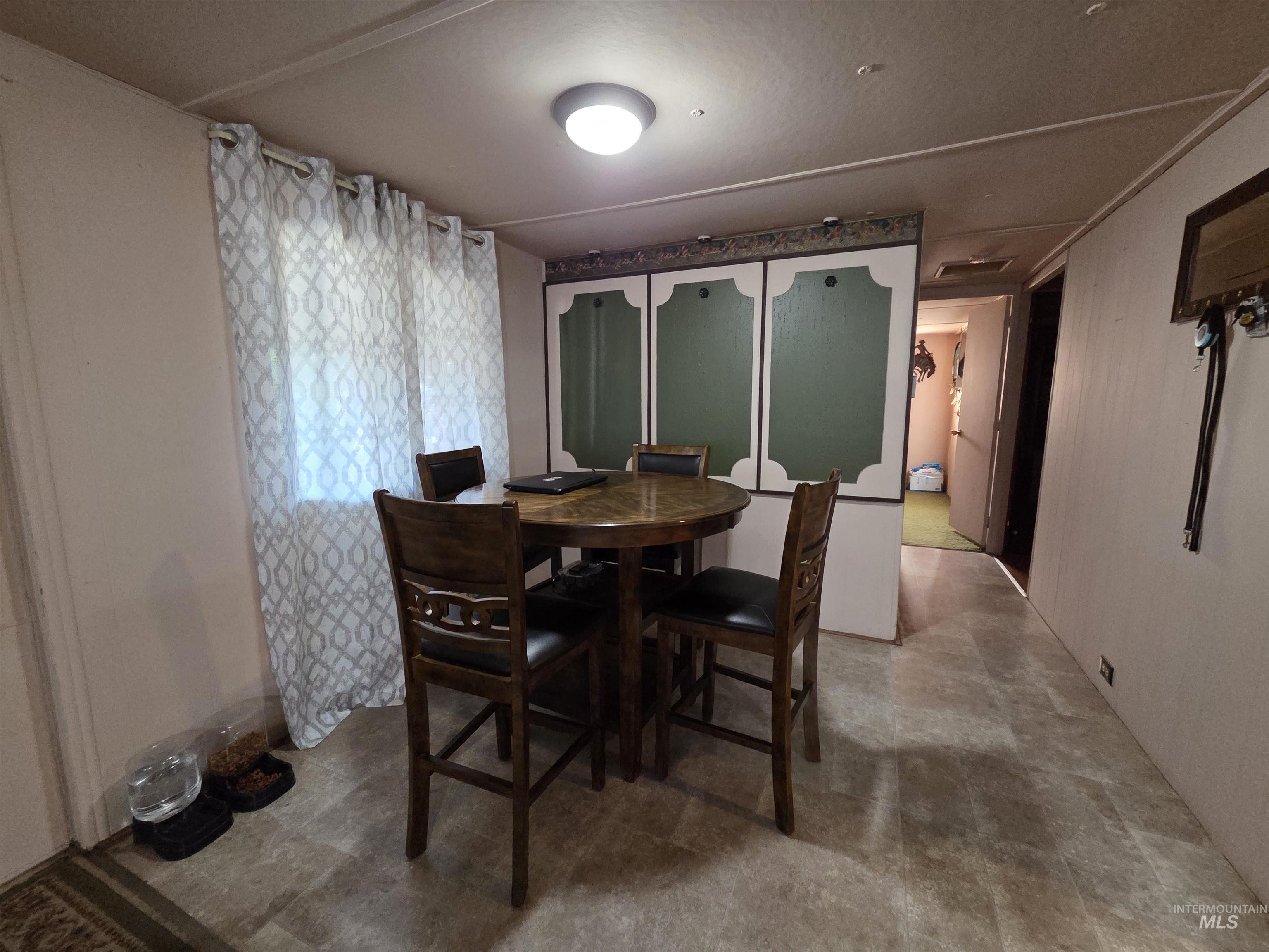 1715 W Flamingo Ave Trlr 3, Nampa, Idaho 83651-1666, 2 Bedrooms, 1 Bathroom, Residential For Sale, Price $57,900,MLS 98978167