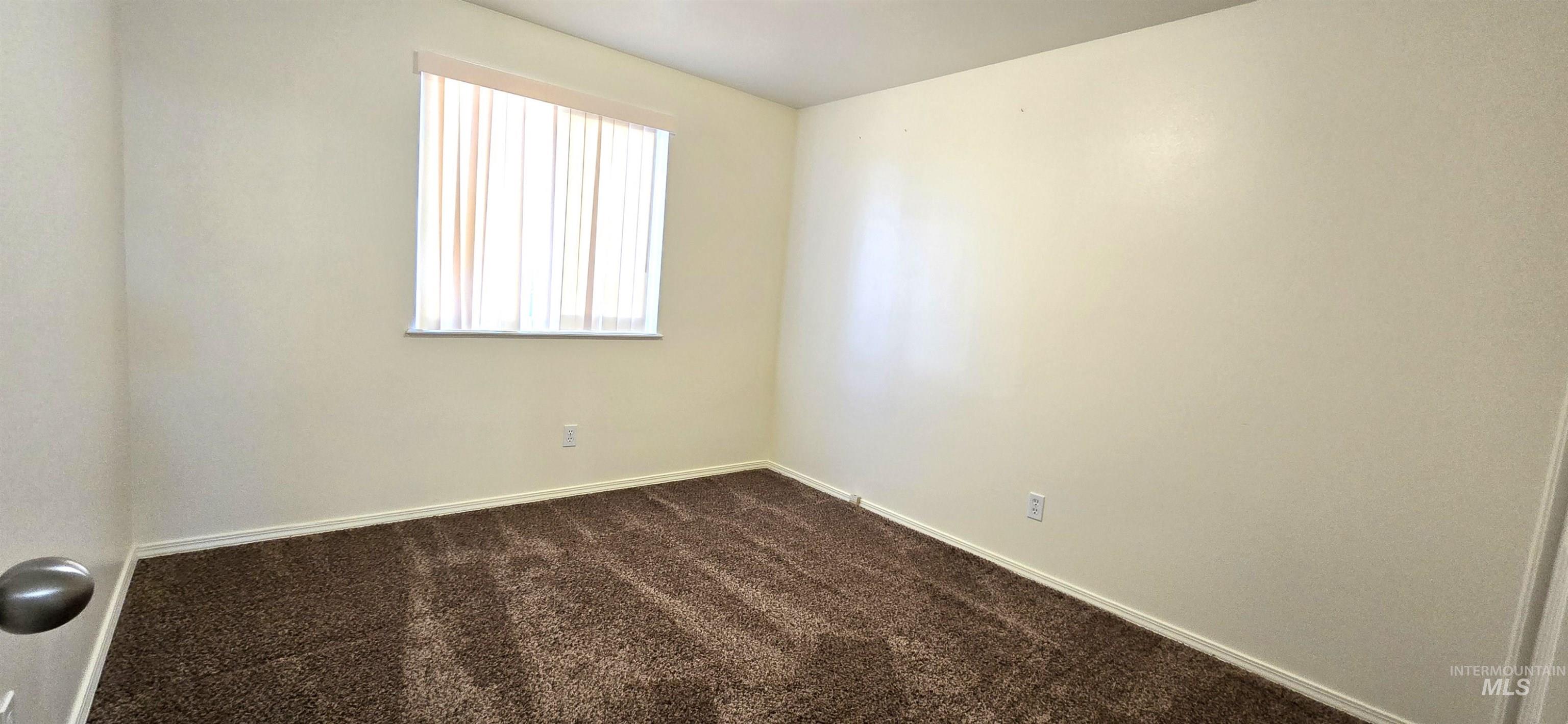 2555 W Malad St, Boise, Idaho 83705, 2 Bedrooms, 1 Bathroom, Residential Income For Sale, Price $949,000,MLS 98978168