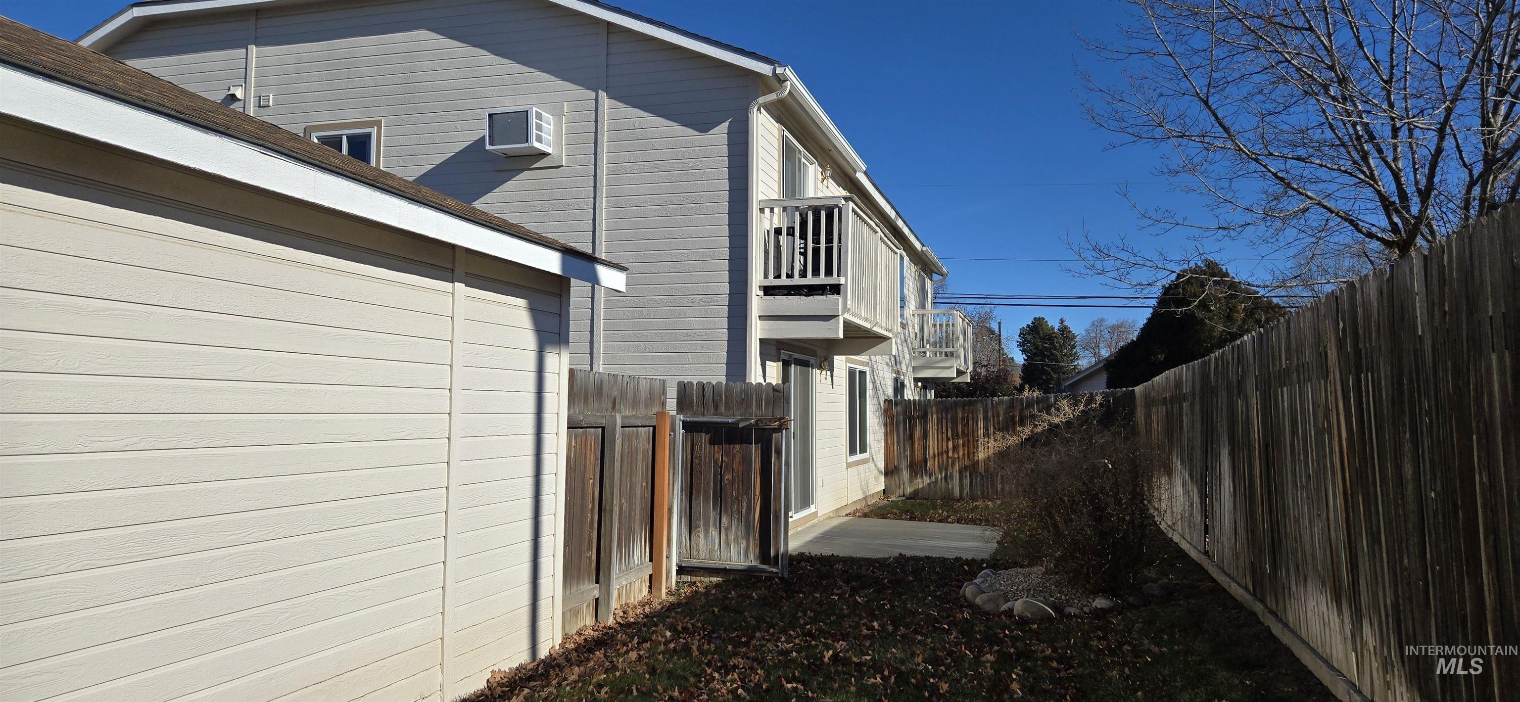 2555 W Malad St, Boise, Idaho 83705, 2 Bedrooms, 1 Bathroom, Residential Income For Sale, Price $949,000,MLS 98978168