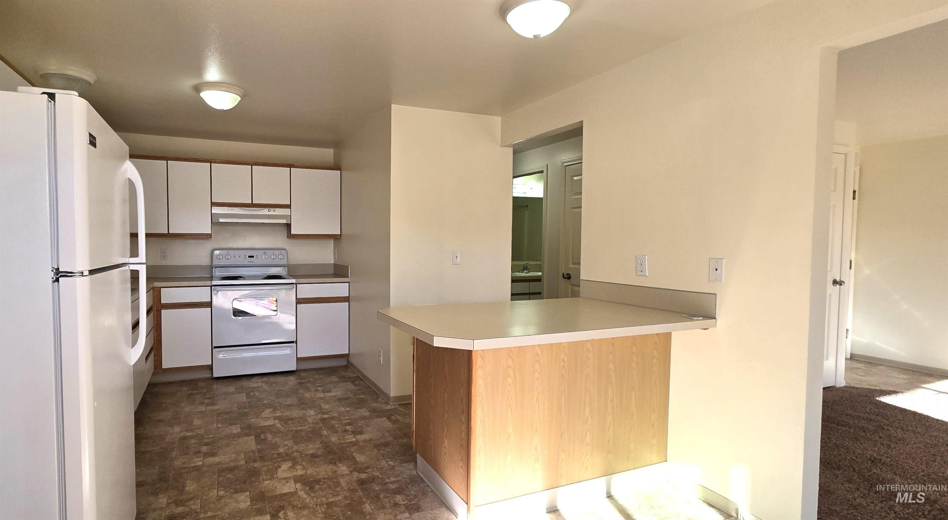 2555 W Malad St, Boise, Idaho 83705, 2 Bedrooms, 1 Bathroom, Residential Income For Sale, Price $949,000,MLS 98978168