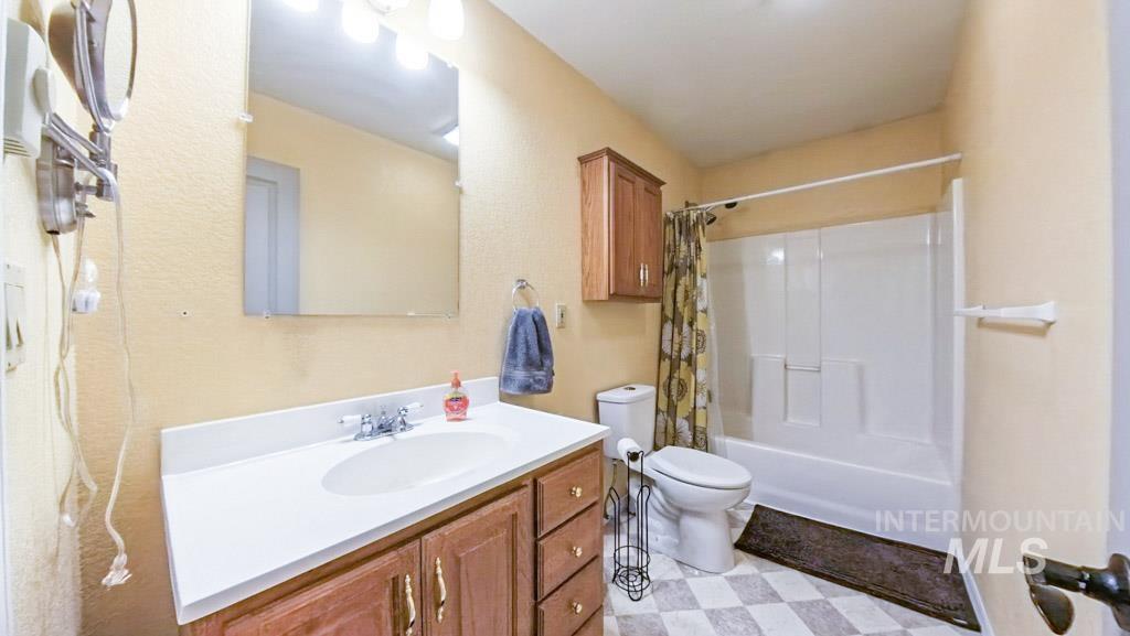 1277 Kennedy Ford Rd, Potlatch, Idaho 83855, 5 Bedrooms, 3.5 Bathrooms, Residential For Sale, Price $749,900,MLS 98978169