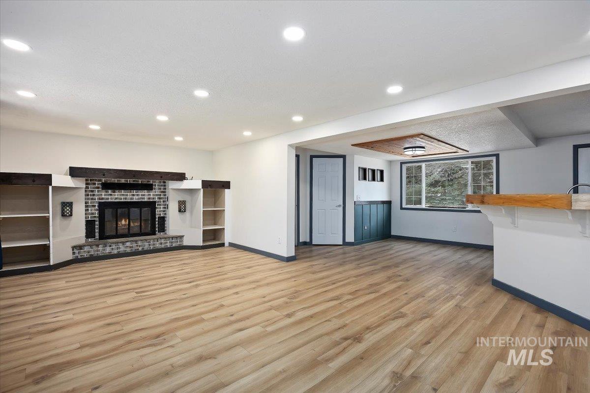 568 Baker Street, Twin Falls, Idaho 83301, 4 Bedrooms, 3 Bathrooms, Residential For Sale, Price $407,000,MLS 98978171