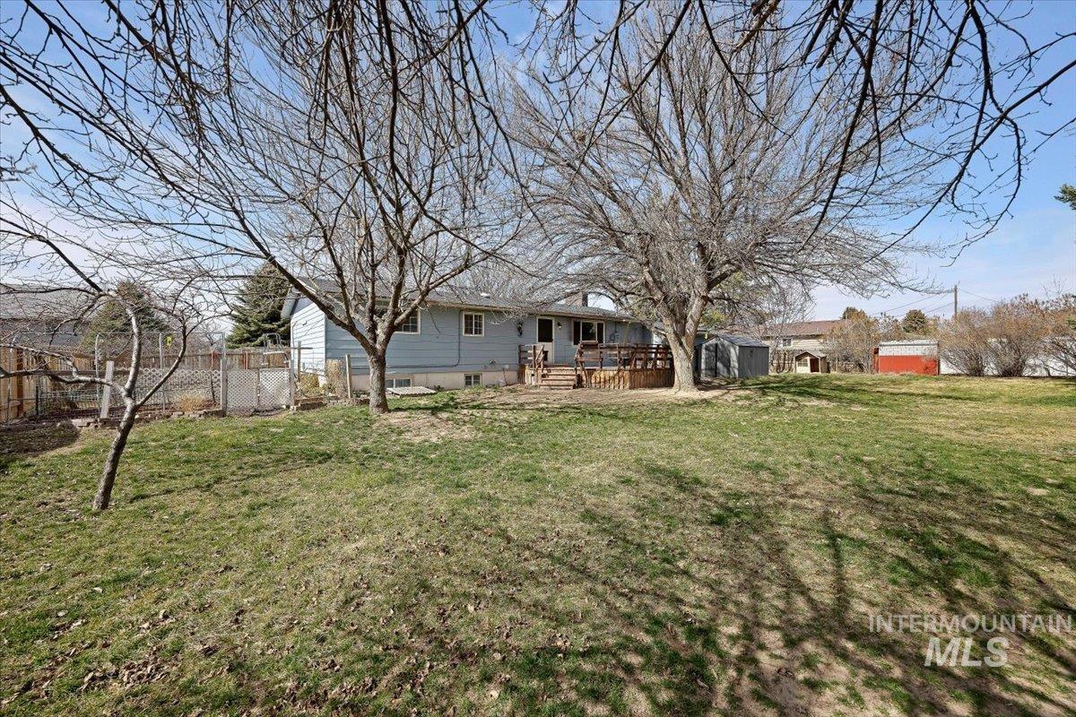 568 Baker Street, Twin Falls, Idaho 83301, 4 Bedrooms, 3 Bathrooms, Residential For Sale, Price $407,000,MLS 98978171