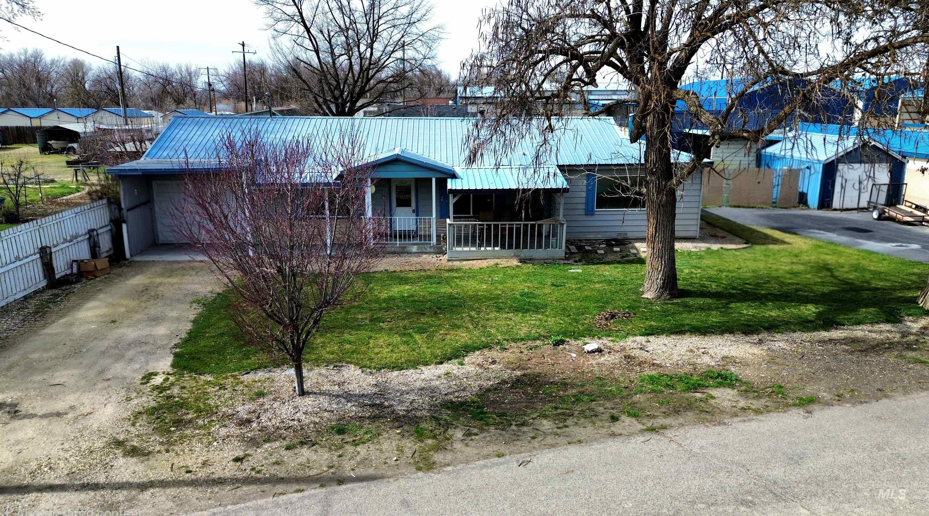 684 S Park St, Payette, Idaho 83661, 3 Bedrooms, 2 Bathrooms, Residential For Sale, Price $319,900,MLS 98978172