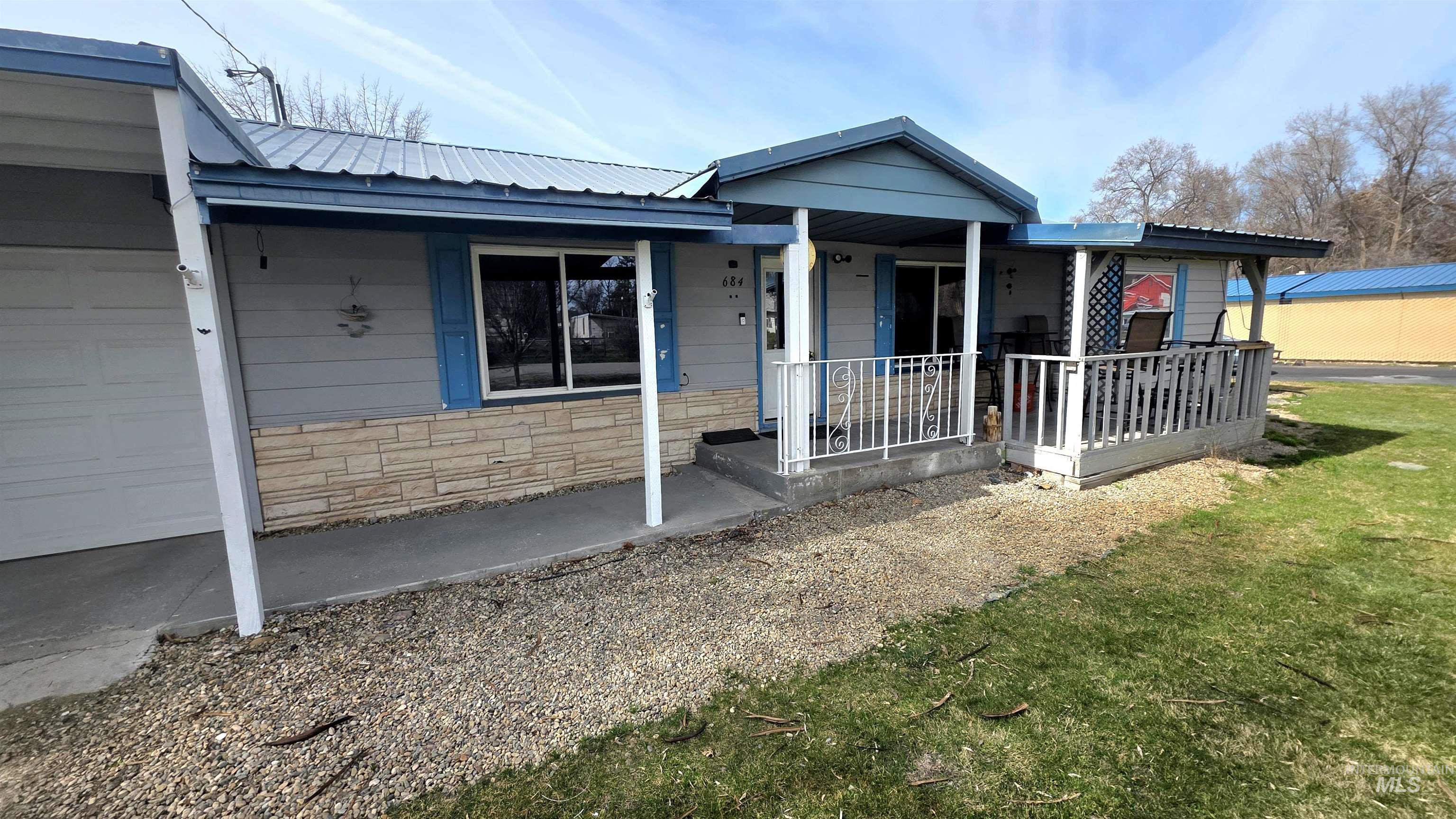 684 S Park St, Payette, Idaho 83661, 3 Bedrooms, 2 Bathrooms, Residential For Sale, Price $319,900,MLS 98978172