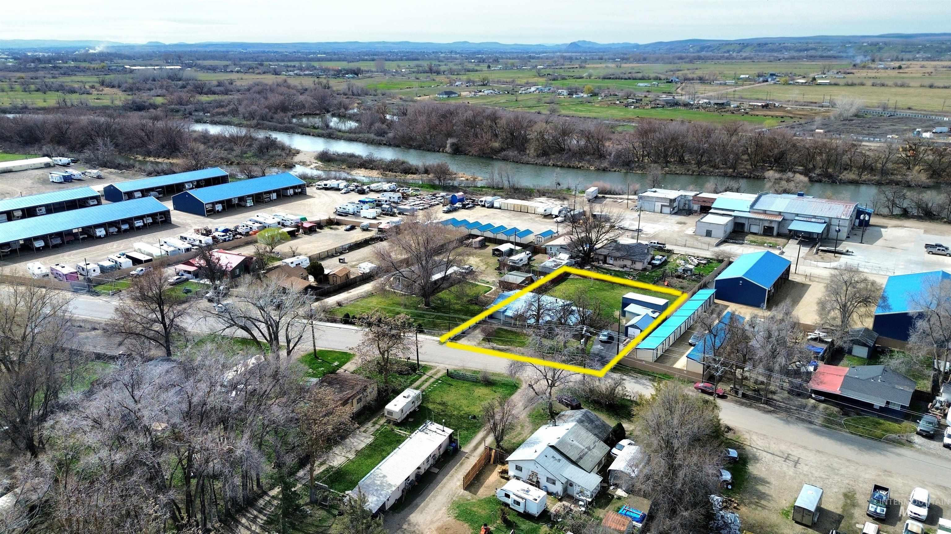 684 S Park St, Payette, Idaho 83661, 3 Bedrooms, 2 Bathrooms, Residential For Sale, Price $319,900,MLS 98978172