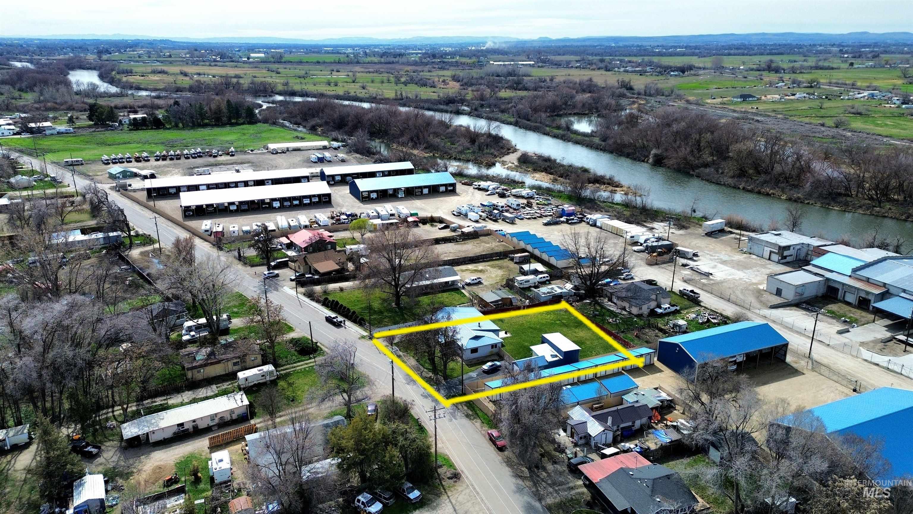 684 S Park St, Payette, Idaho 83661, 3 Bedrooms, 2 Bathrooms, Residential For Sale, Price $319,900,MLS 98978172