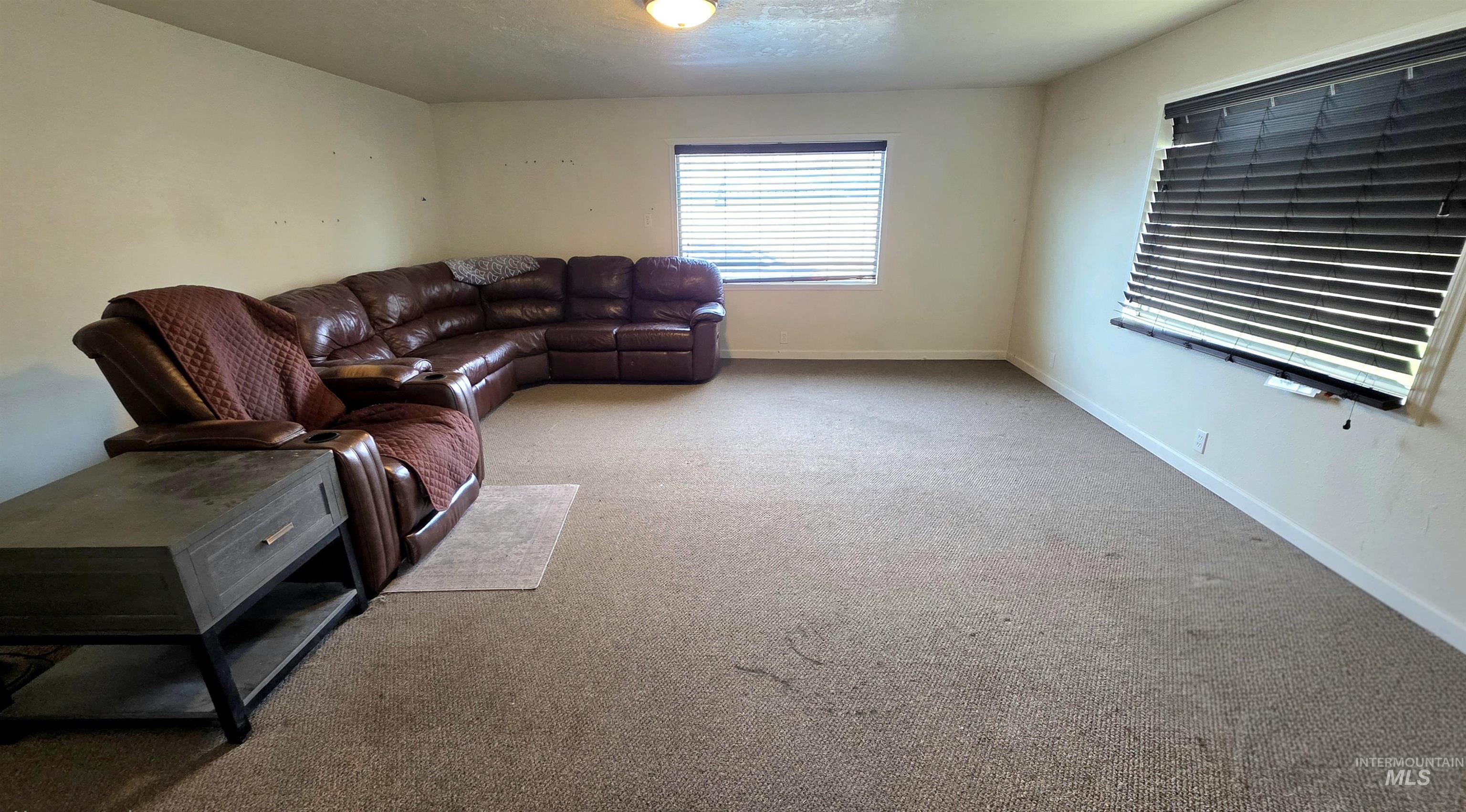 684 S Park St, Payette, Idaho 83661, 3 Bedrooms, 2 Bathrooms, Residential For Sale, Price $319,900,MLS 98978172