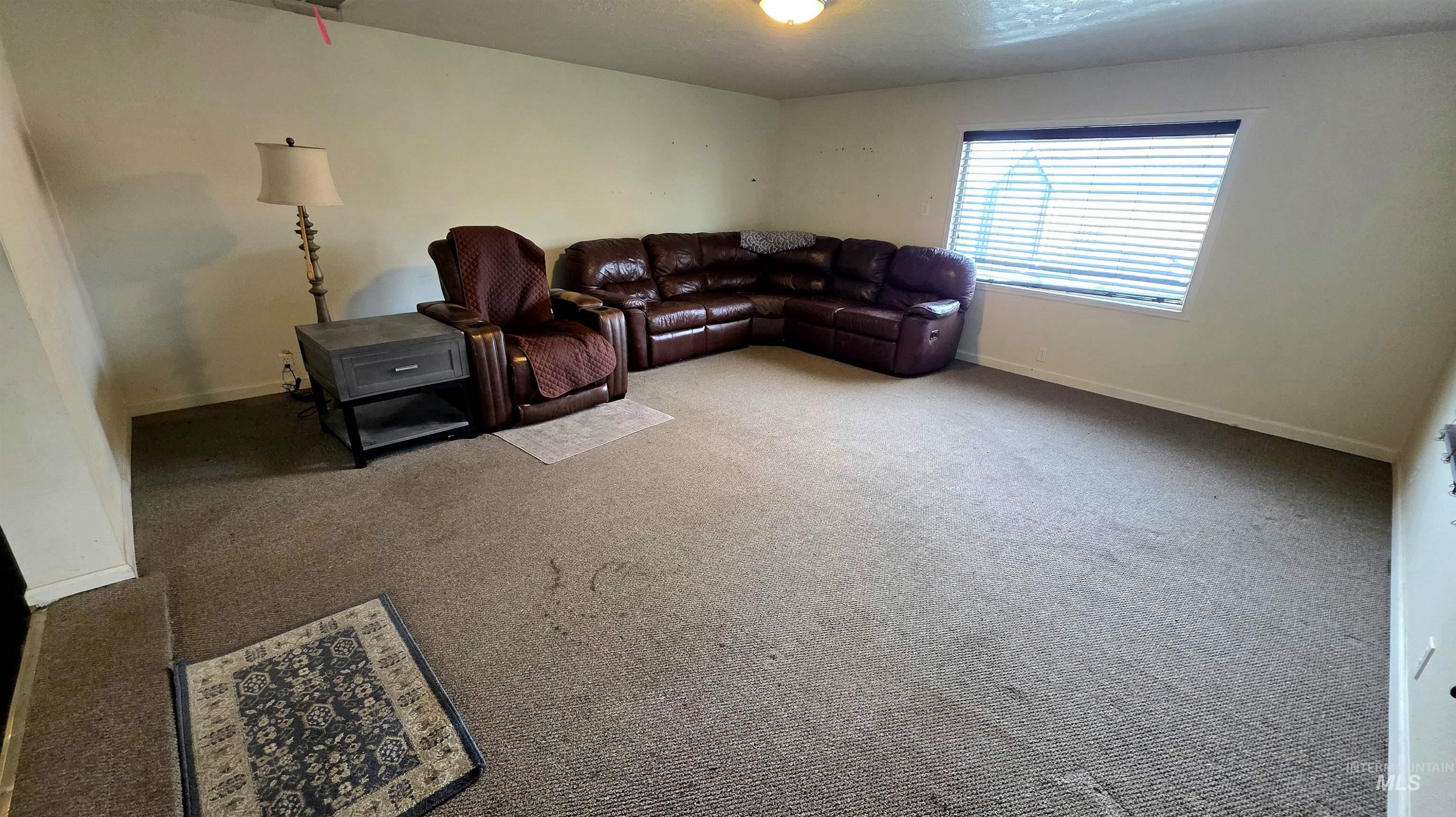 684 S Park St, Payette, Idaho 83661, 3 Bedrooms, 2 Bathrooms, Residential For Sale, Price $319,900,MLS 98978172