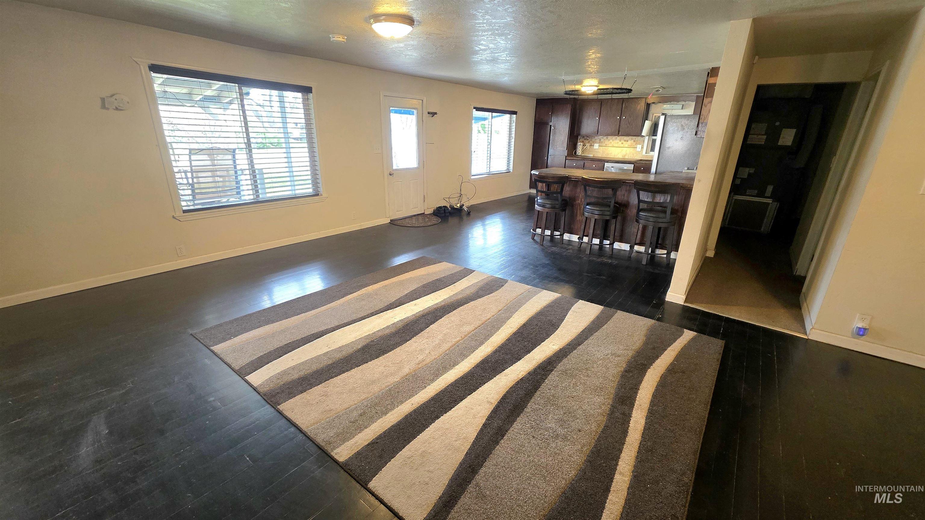 684 S Park St, Payette, Idaho 83661, 3 Bedrooms, 2 Bathrooms, Residential For Sale, Price $319,900,MLS 98978172