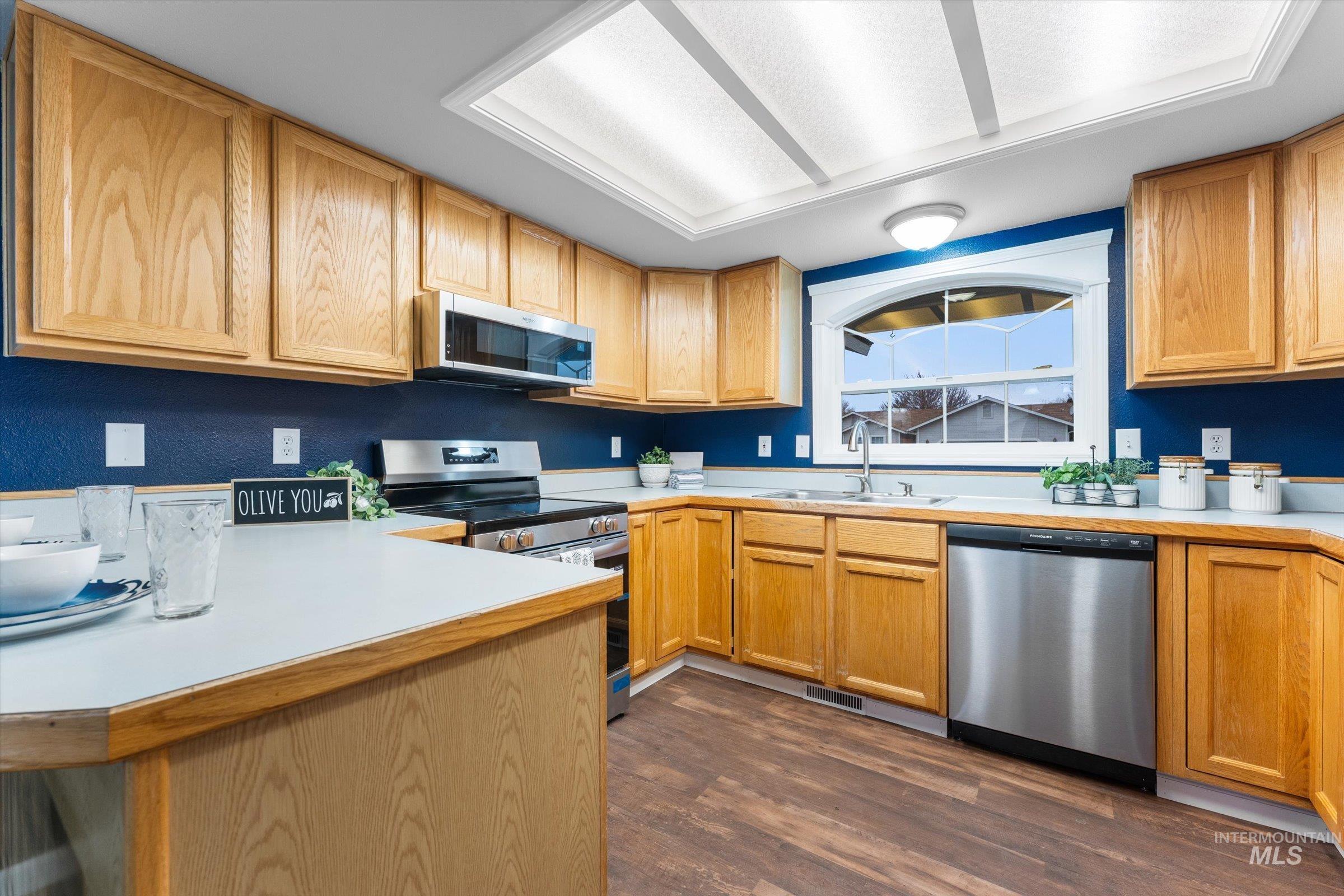 1360 Del Mar, Mountain Home, Idaho 83647, 3 Bedrooms, 2 Bathrooms, Residential For Sale, Price $335,000,MLS 98978173