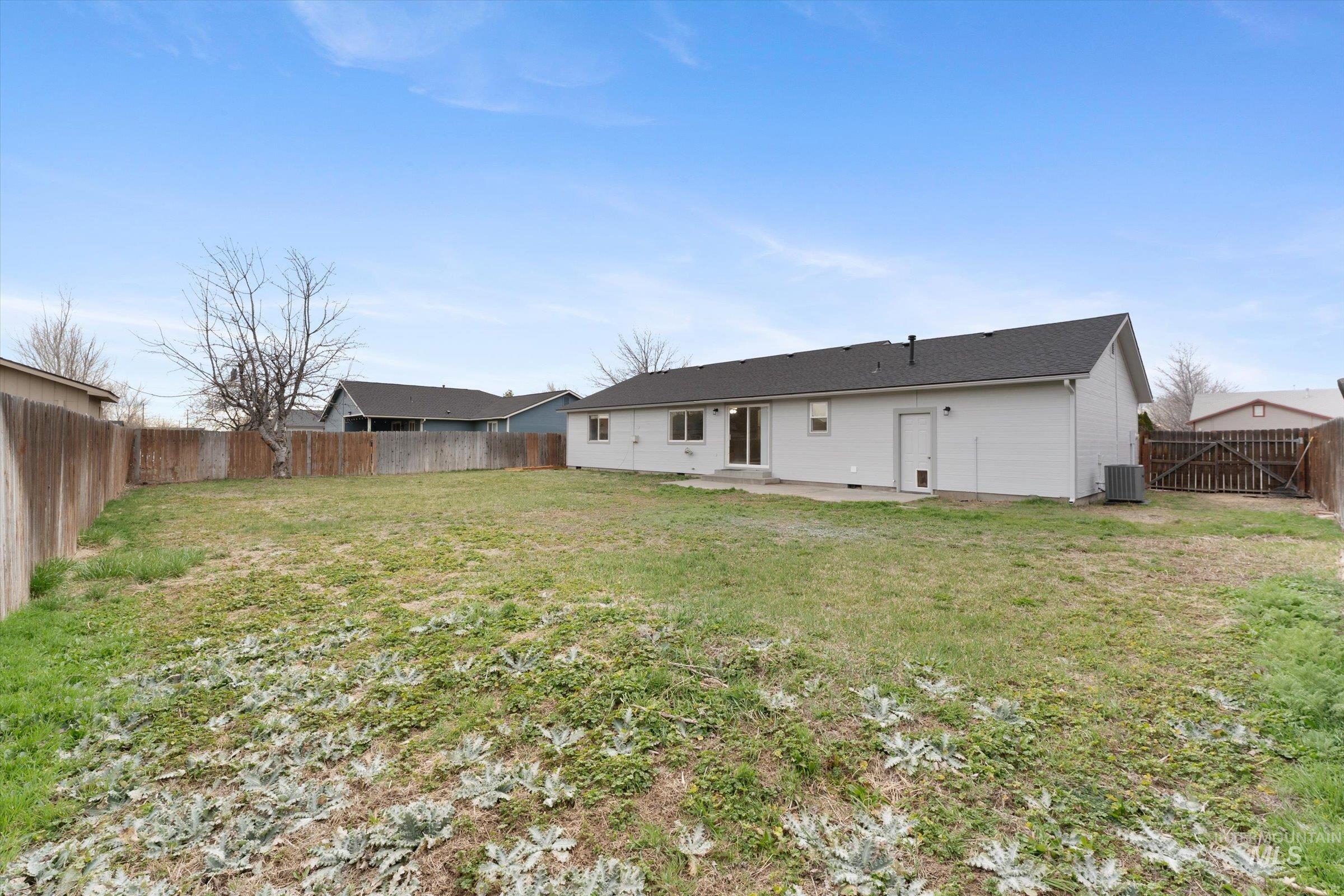 1360 Del Mar, Mountain Home, Idaho 83647, 3 Bedrooms, 2 Bathrooms, Residential For Sale, Price $335,000,MLS 98978173