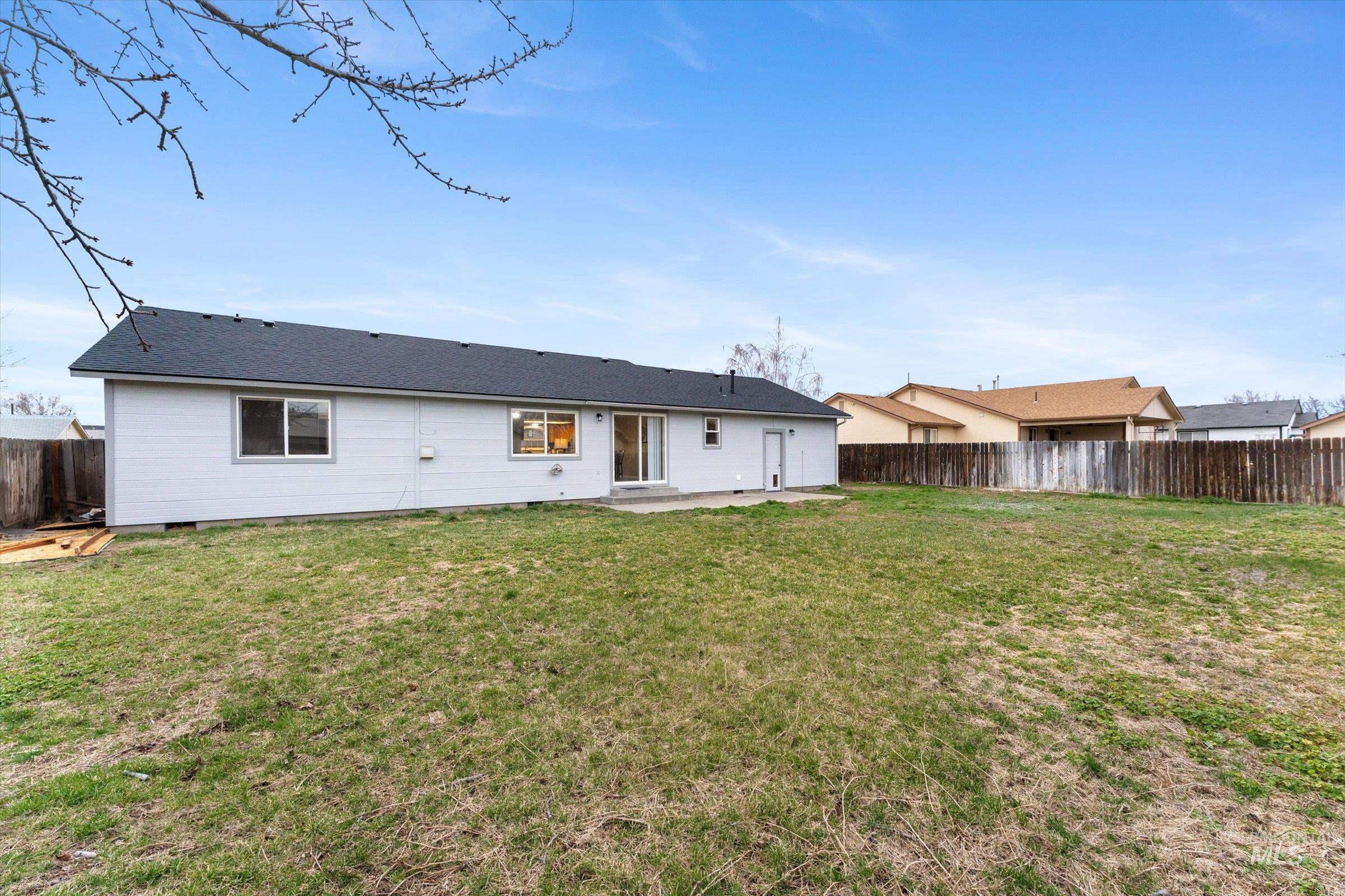 1360 Del Mar, Mountain Home, Idaho 83647, 3 Bedrooms, 2 Bathrooms, Residential For Sale, Price $335,000,MLS 98978173