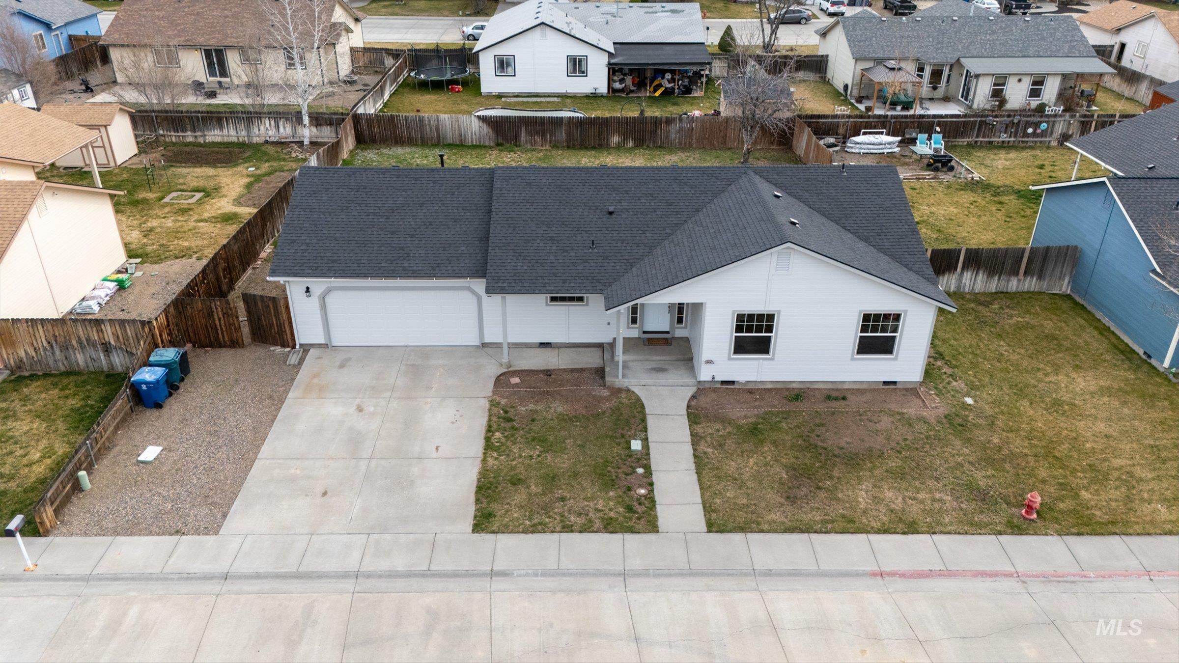 1360 Del Mar, Mountain Home, Idaho 83647, 3 Bedrooms, 2 Bathrooms, Residential For Sale, Price $335,000,MLS 98978173