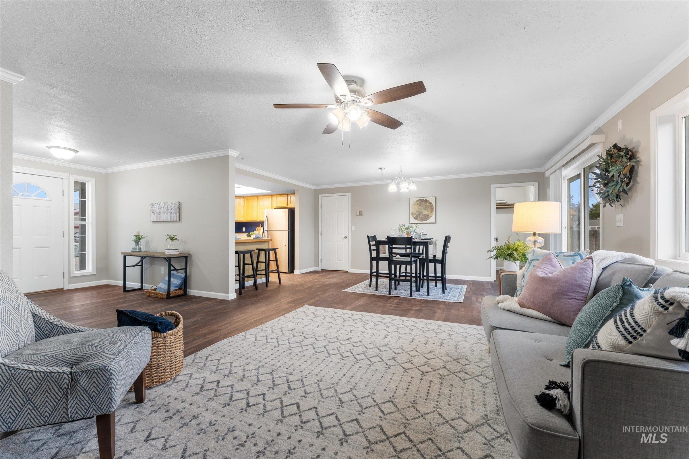 1360 Del Mar, Mountain Home, Idaho 83647, 3 Bedrooms, 2 Bathrooms, Residential For Sale, Price $335,000,MLS 98978173