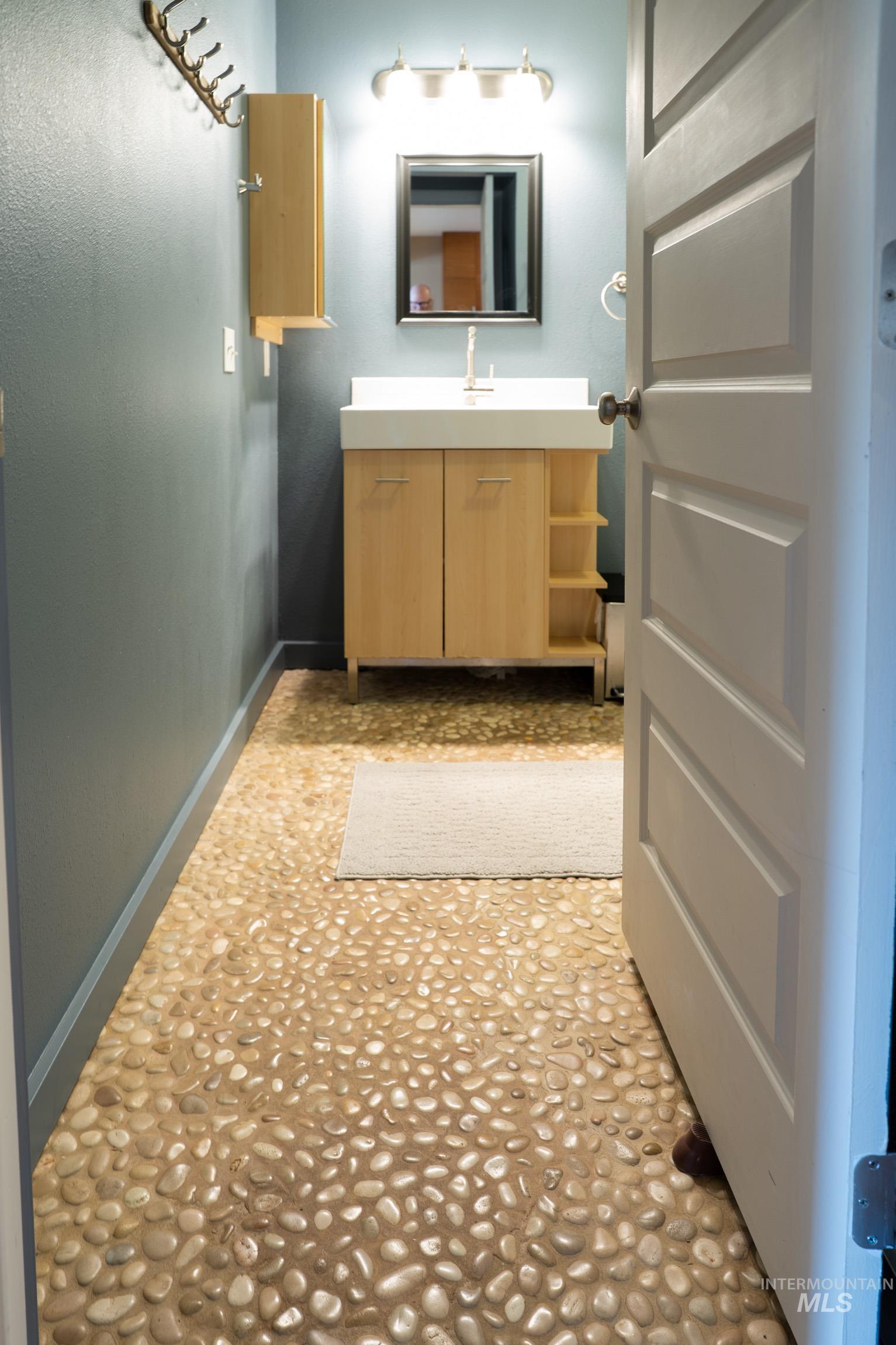 260 S 2nd Ave., Ketchum, Louisiana 83340-9400, 1 Bathroom, Residential For Sale, Price $397,500, 98978176