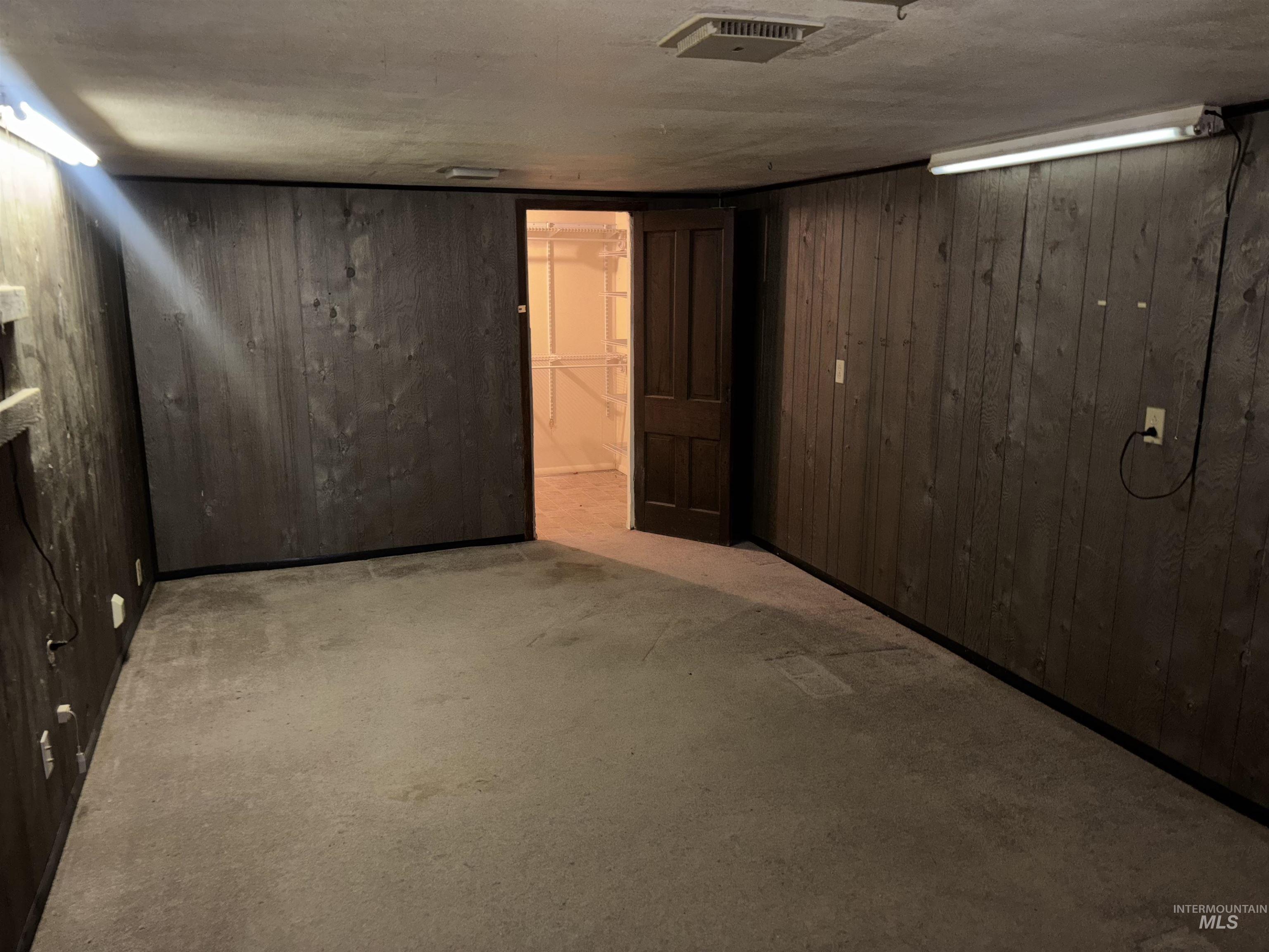 645 E 3rd St, Huntington, Oregon 97907, 2 Bedrooms, 2 Bathrooms, Residential For Sale, Price $115,000,MLS 98978177