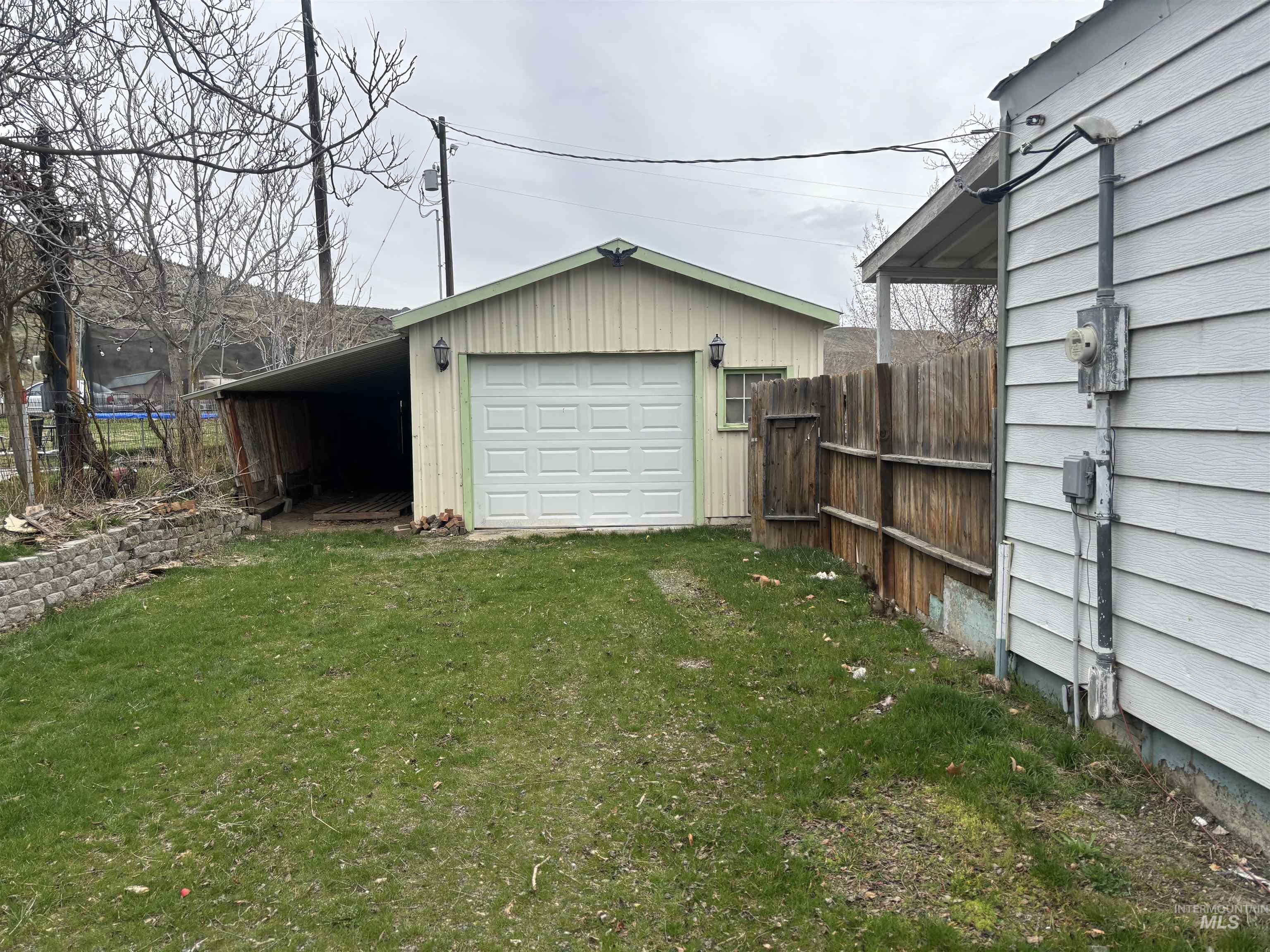 645 E 3rd St, Huntington, Oregon 97907, 2 Bedrooms, 2 Bathrooms, Residential For Sale, Price $115,000,MLS 98978177