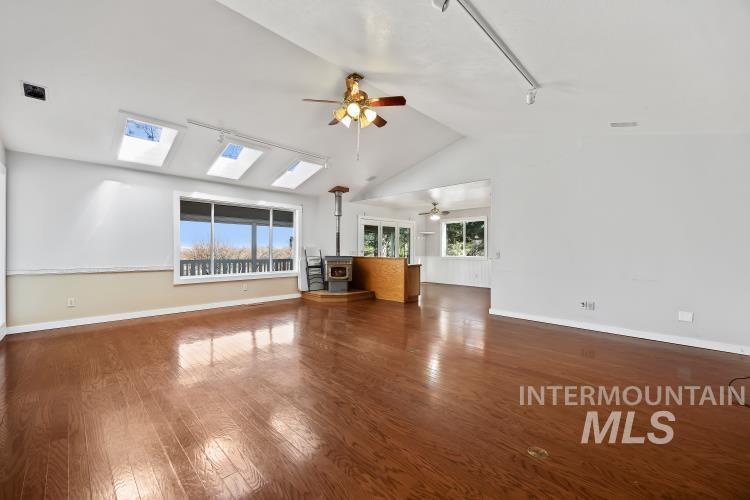 1152 Hidden Lake Lane, Buhl, Idaho 83316, 3 Bedrooms, 2 Bathrooms, Residential For Sale, Price $675,000,MLS 98978178