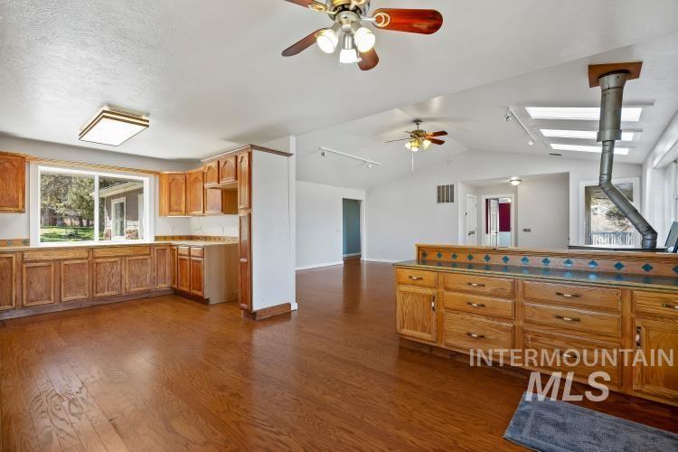 1152 Hidden Lake Lane, Buhl, Idaho 83316, 3 Bedrooms, 2 Bathrooms, Residential For Sale, Price $675,000,MLS 98978178