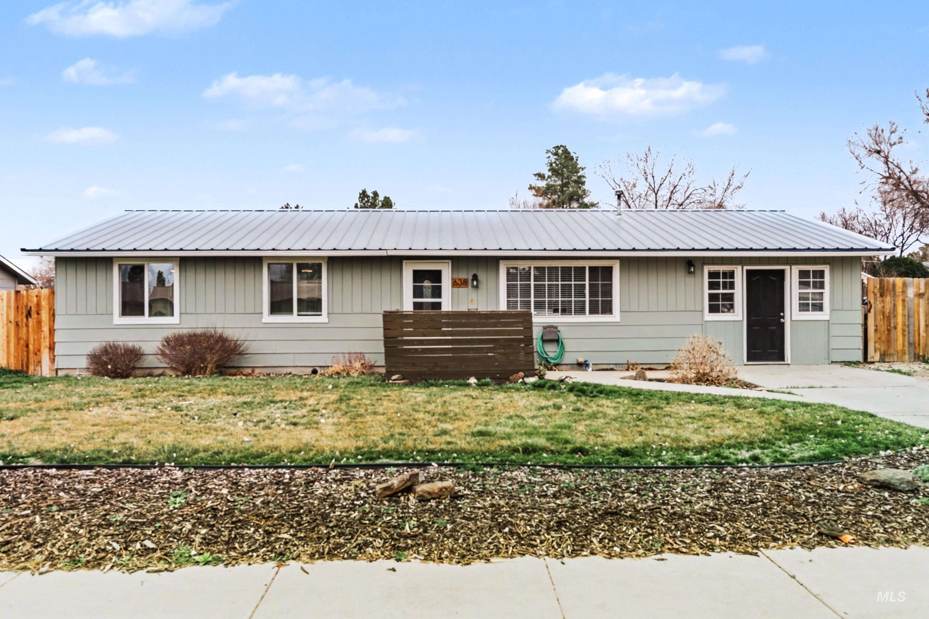 638 W TRINI, Kuna, Idaho 83634, 3 Bedrooms, 1 Bathroom, Residential For Sale, Price $325,000,MLS 98978180