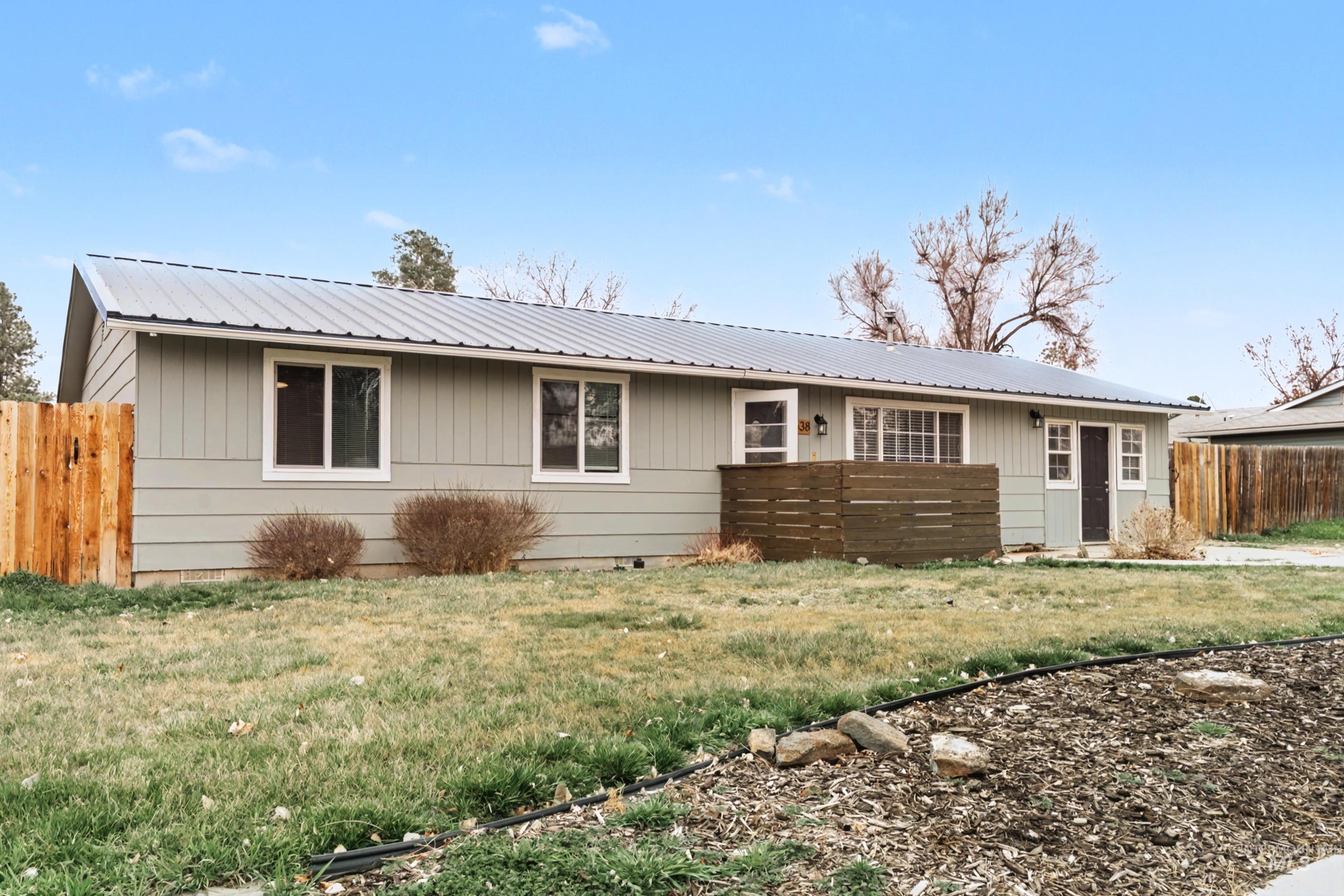 638 W TRINI, Kuna, Idaho 83634, 3 Bedrooms, 1 Bathroom, Residential For Sale, Price $325,000,MLS 98978180