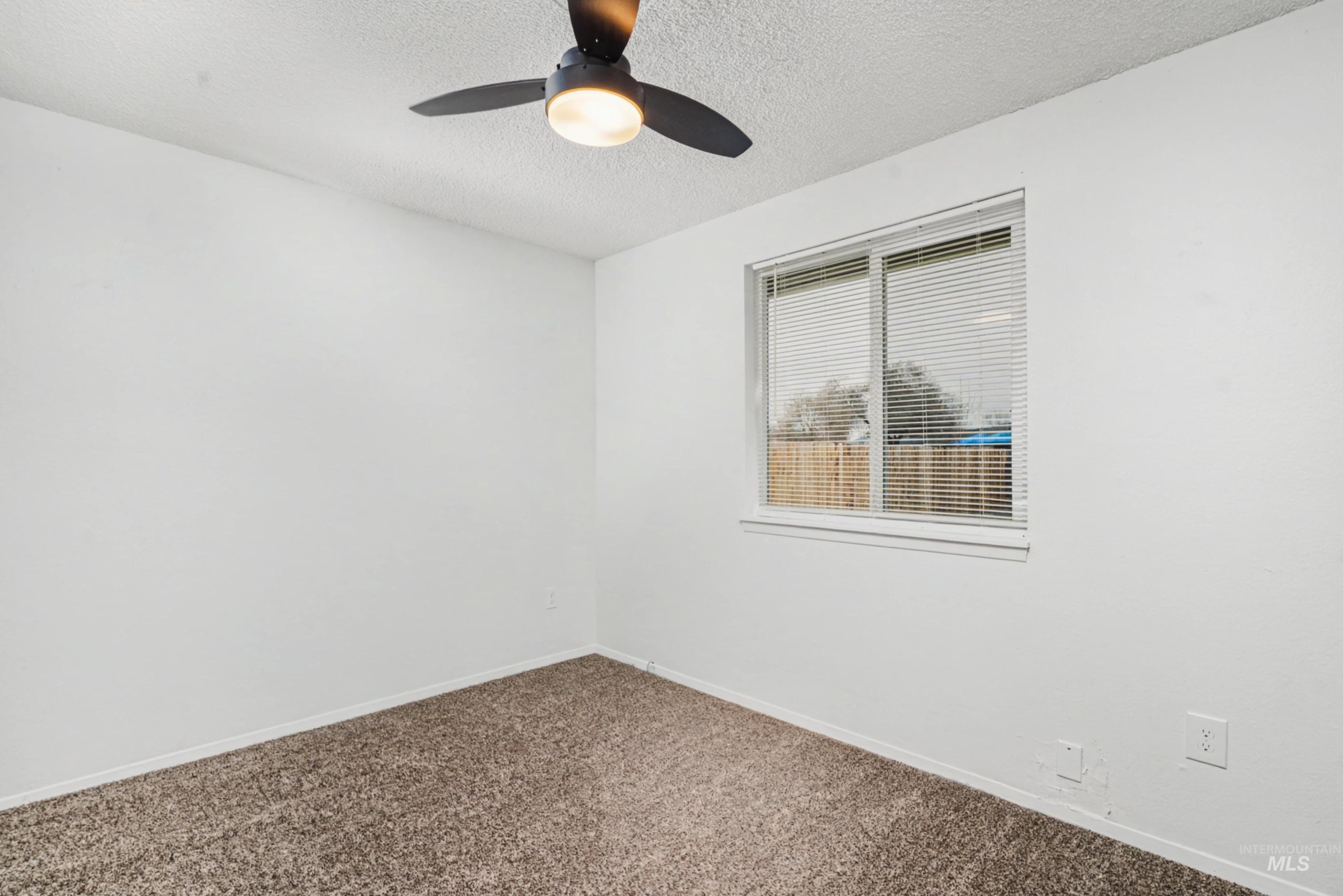 638 W TRINI, Kuna, Idaho 83634, 3 Bedrooms, 1 Bathroom, Residential For Sale, Price $325,000,MLS 98978180