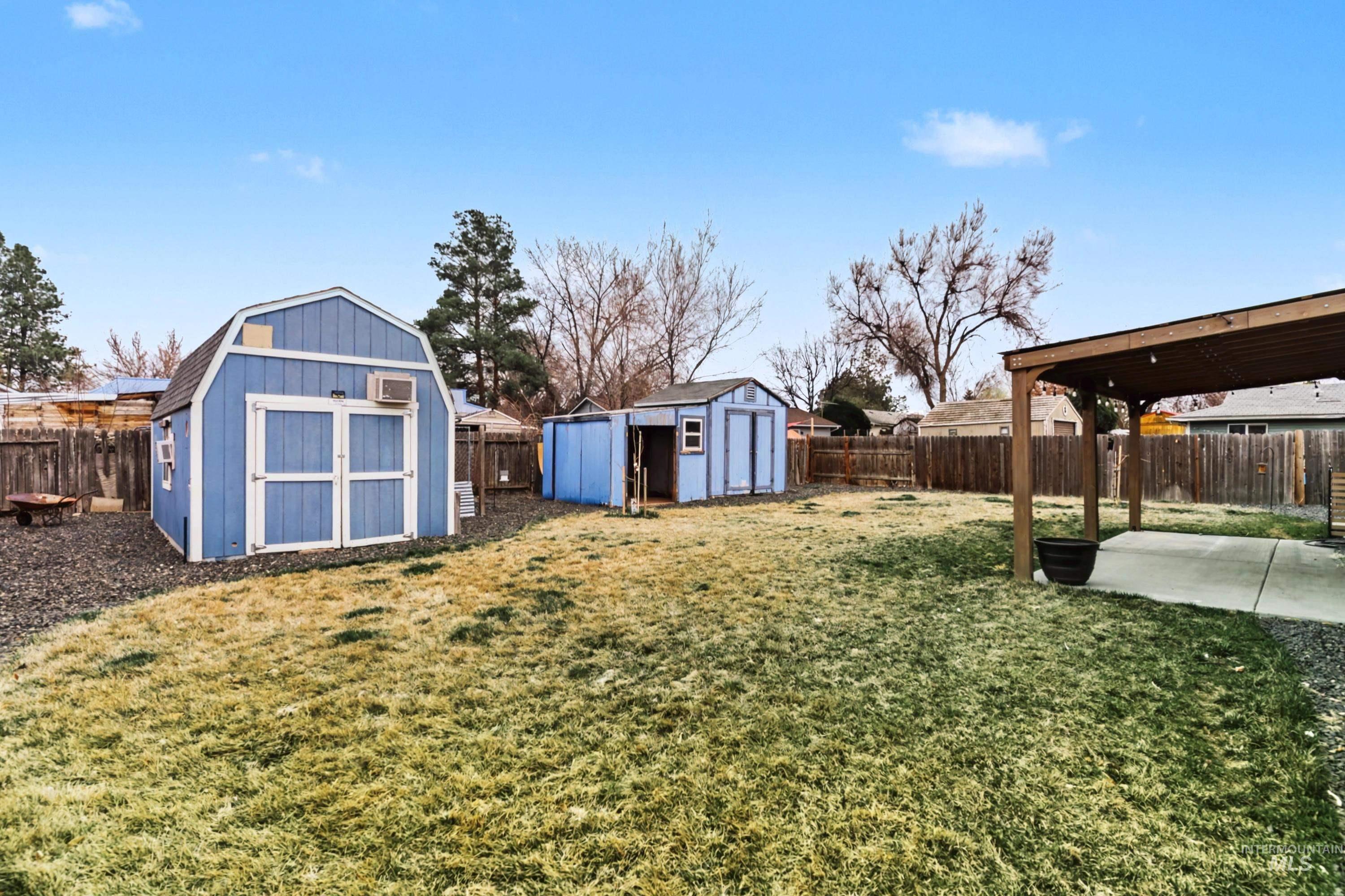 638 W TRINI, Kuna, Idaho 83634, 3 Bedrooms, 1 Bathroom, Residential For Sale, Price $325,000,MLS 98978180