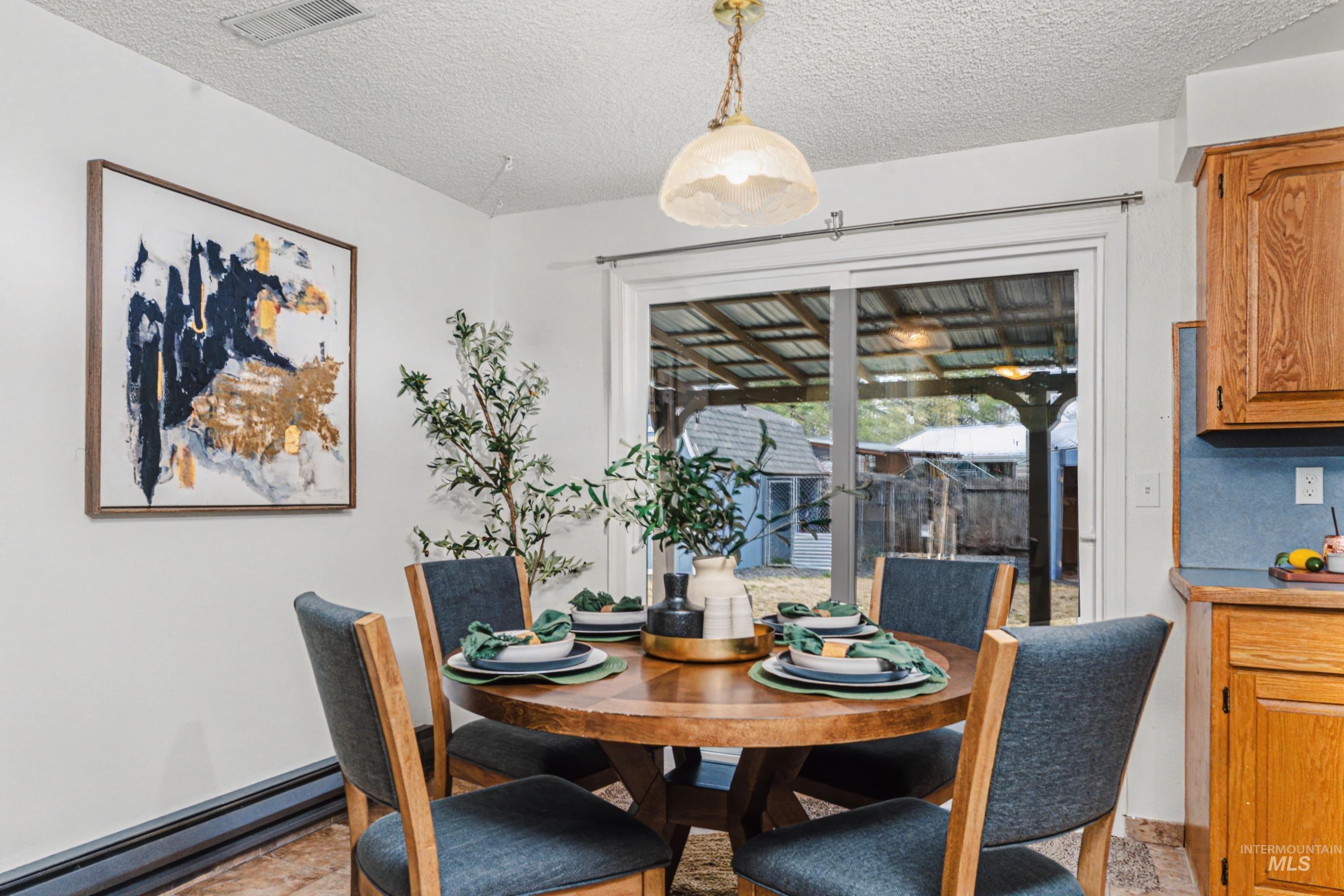 638 W TRINI, Kuna, Idaho 83634, 3 Bedrooms, 1 Bathroom, Residential For Sale, Price $325,000,MLS 98978180