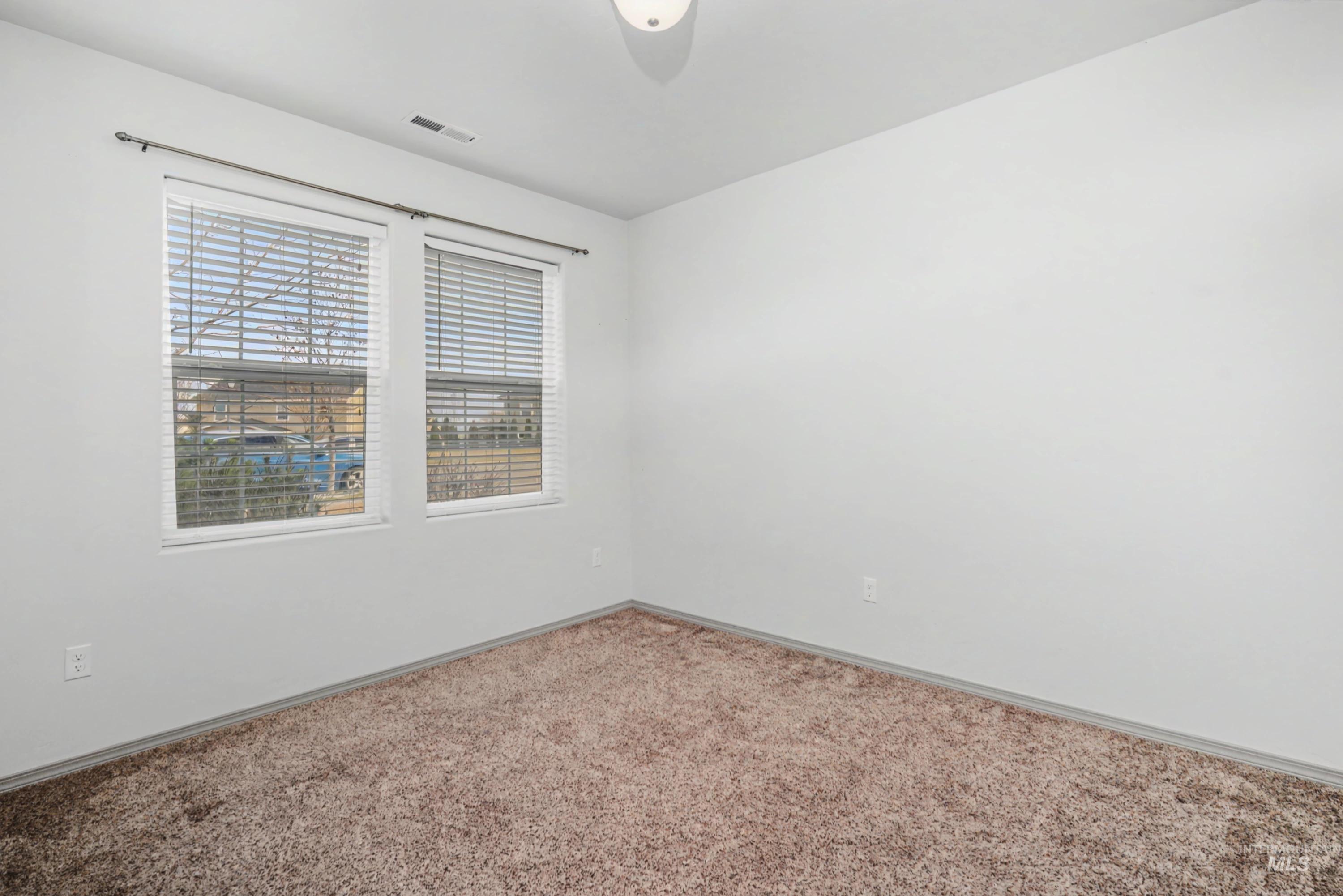 3865 S WINDY RIDGE DR, Nampa, Idaho 83686, 3 Bedrooms, 2 Bathrooms, Residential For Sale, Price $405,000,MLS 98978181