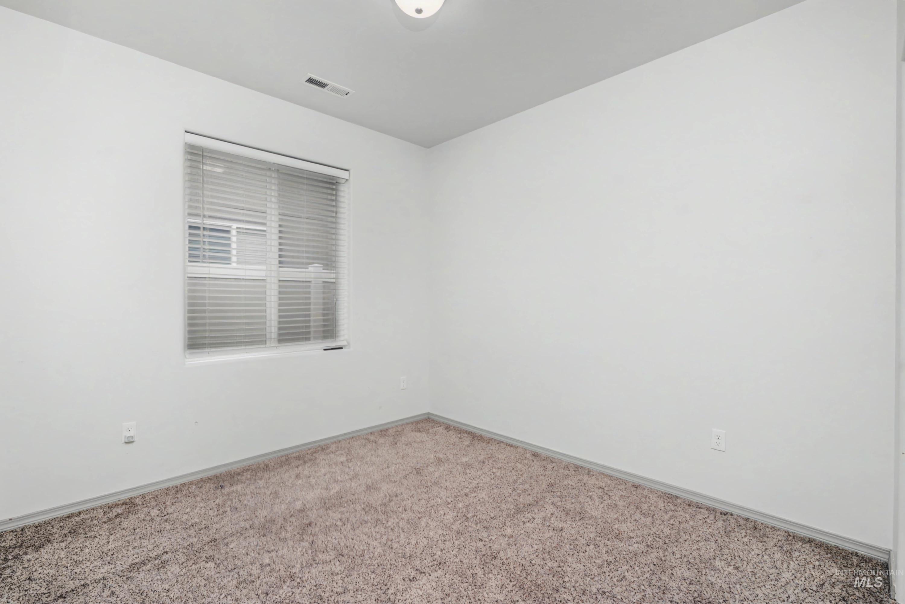 3865 S WINDY RIDGE DR, Nampa, Idaho 83686, 3 Bedrooms, 2 Bathrooms, Residential For Sale, Price $405,000,MLS 98978181